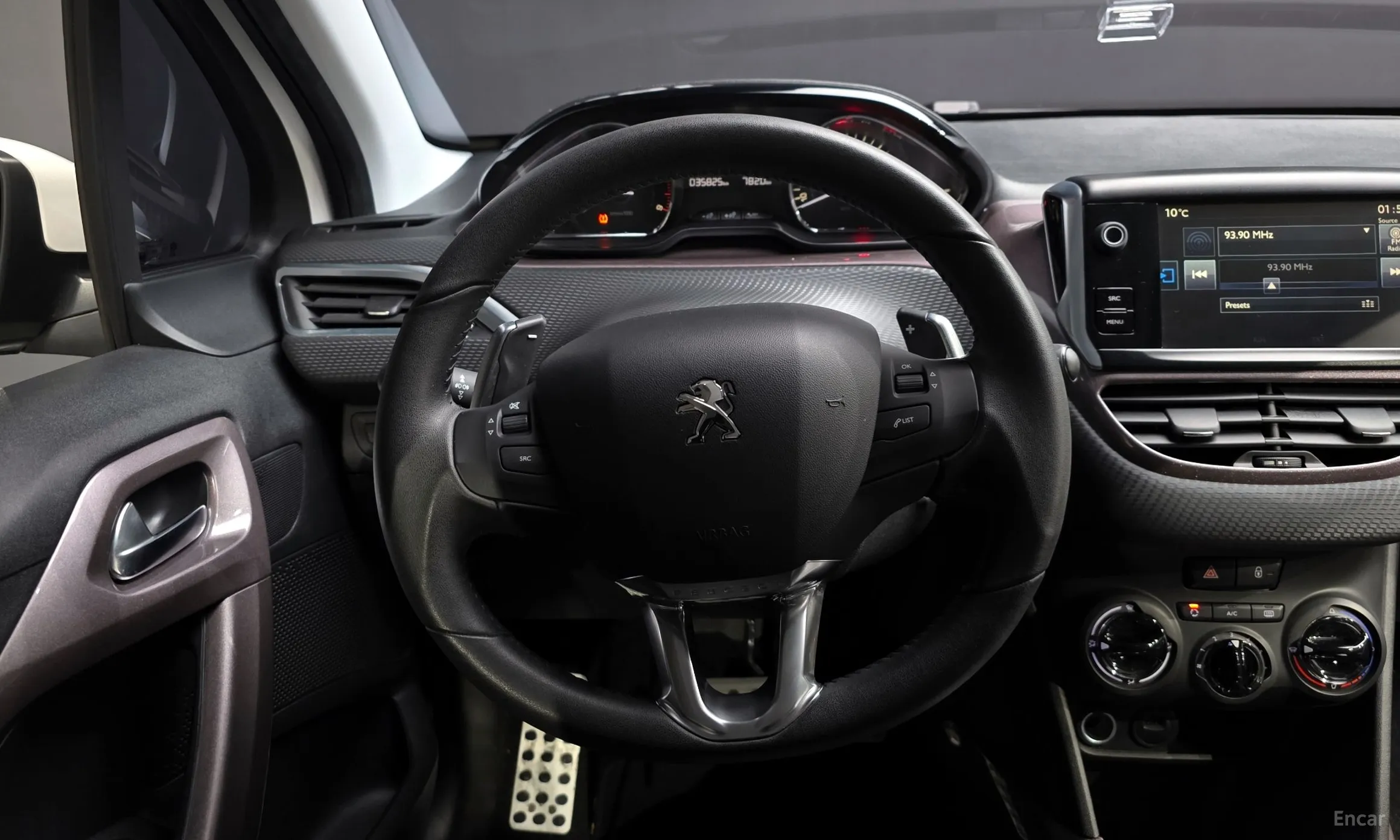 Peugeot 2008. превью 13
