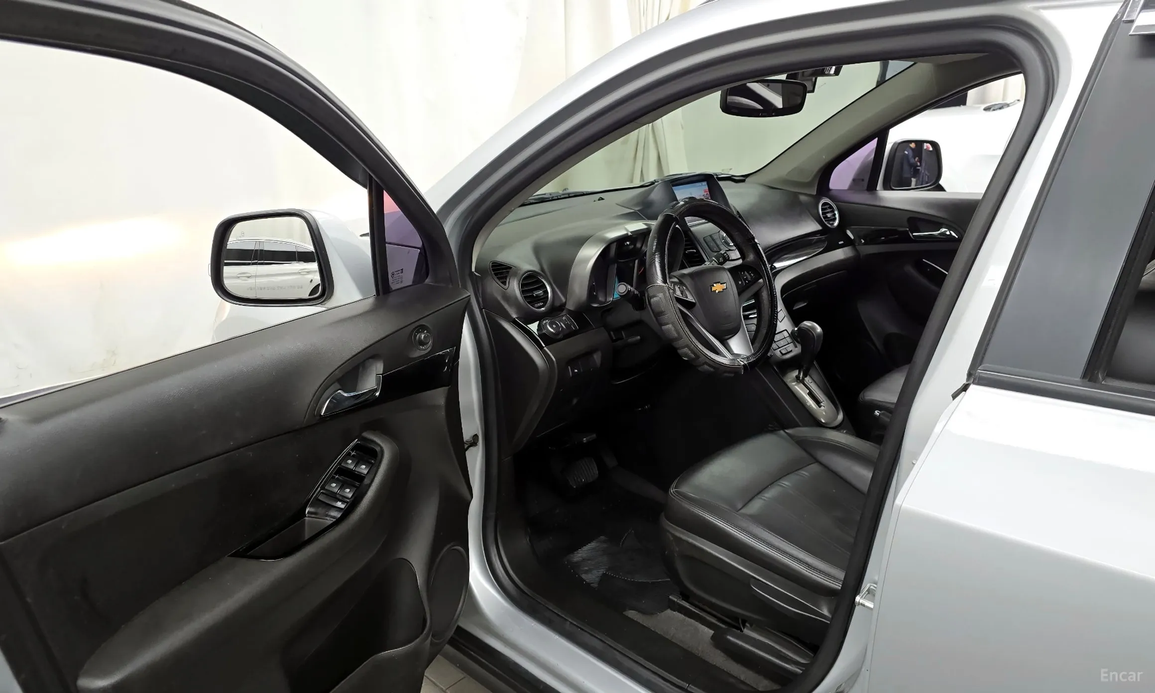 Chevrolet (GM Daewoo) Orlando превью 10