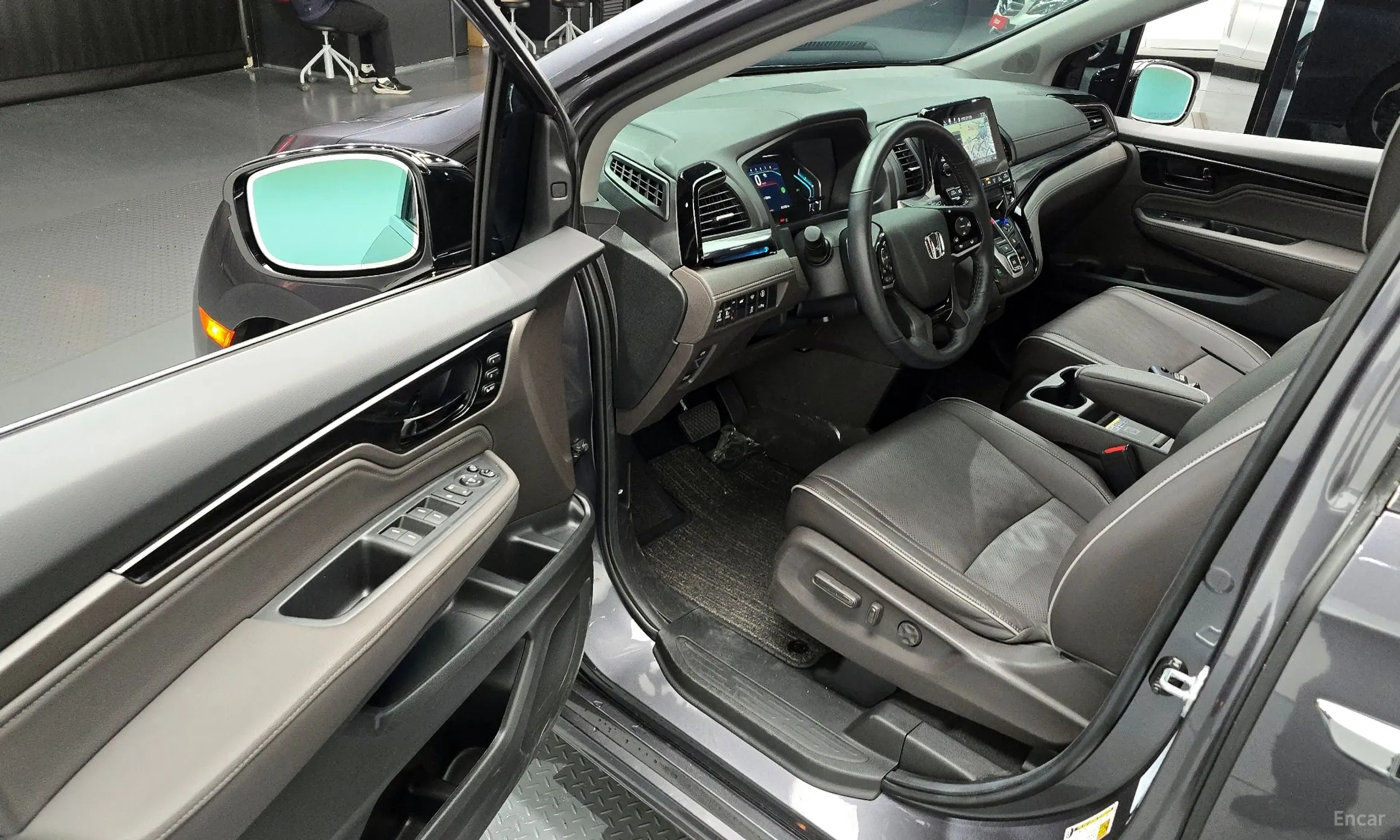 Honda Odyssey превью 10