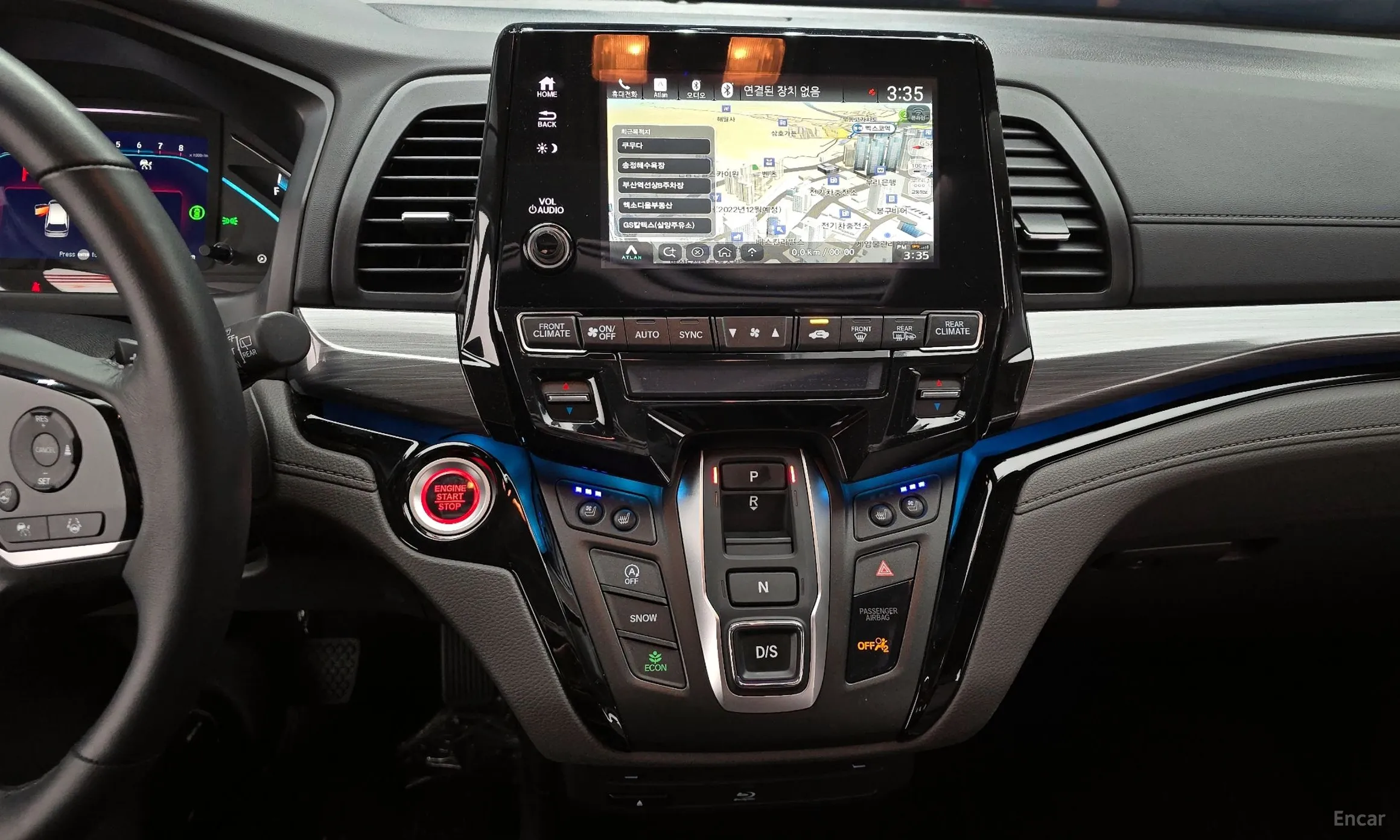 Honda Odyssey превью 15
