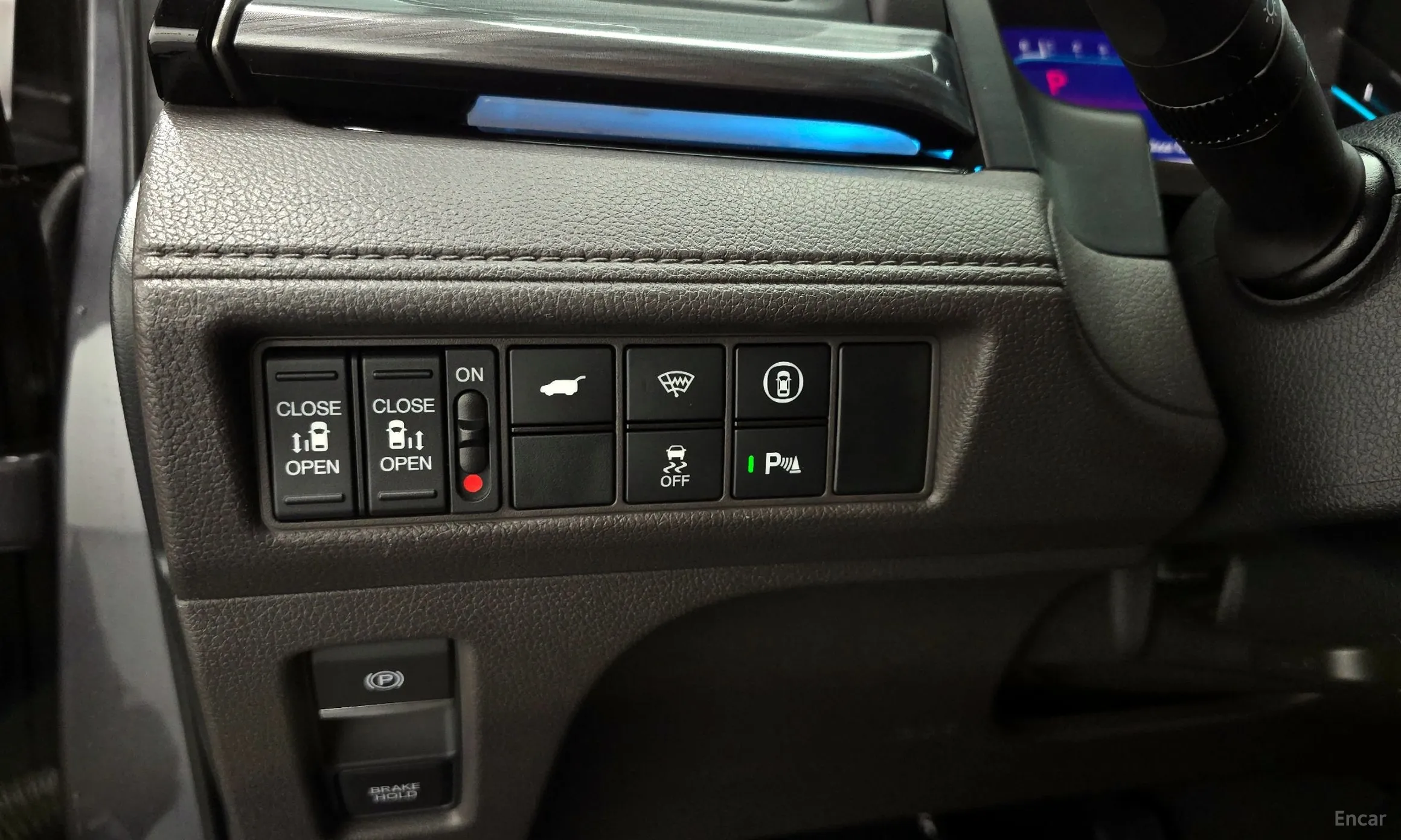 Honda Odyssey превью 17