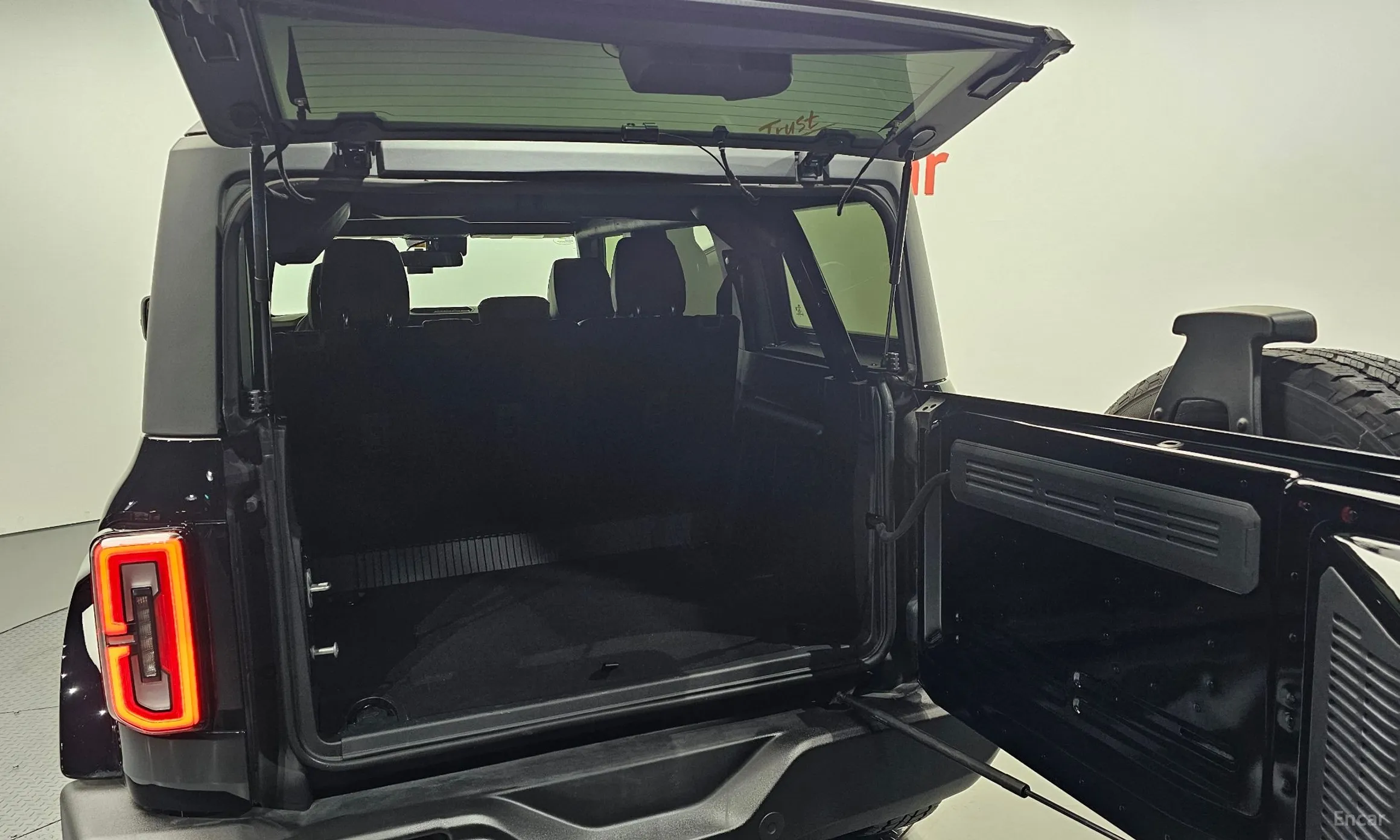 Ford Bronco 6th Generation превью 20
