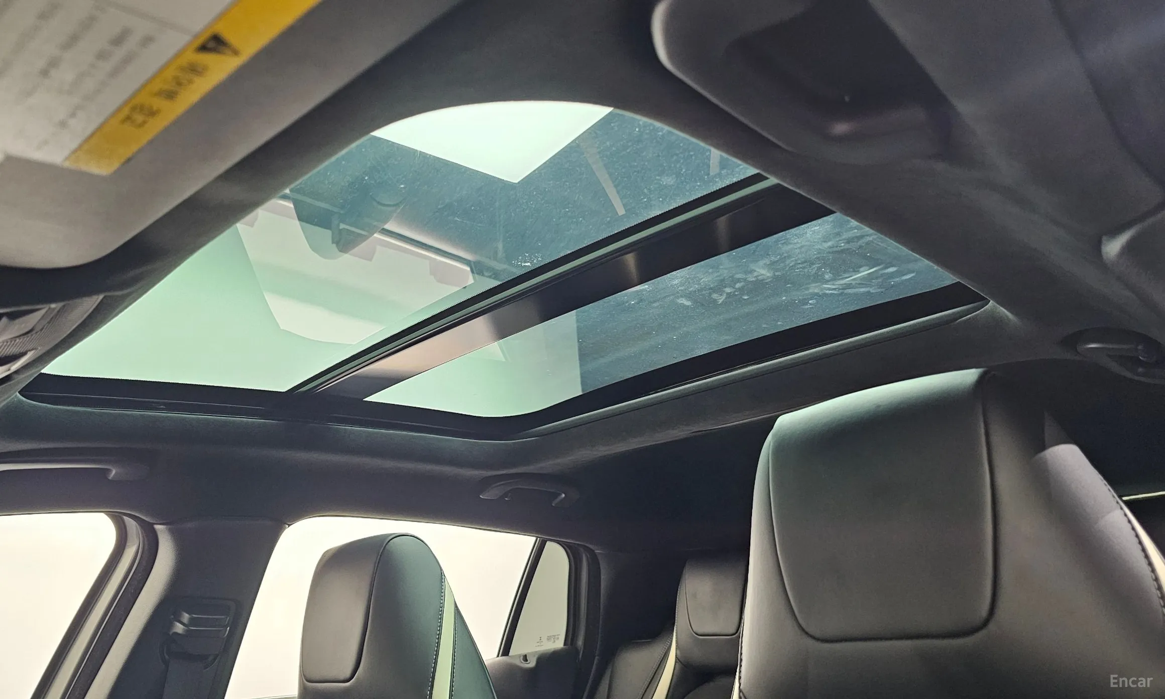 Infiniti Q30 превью 19