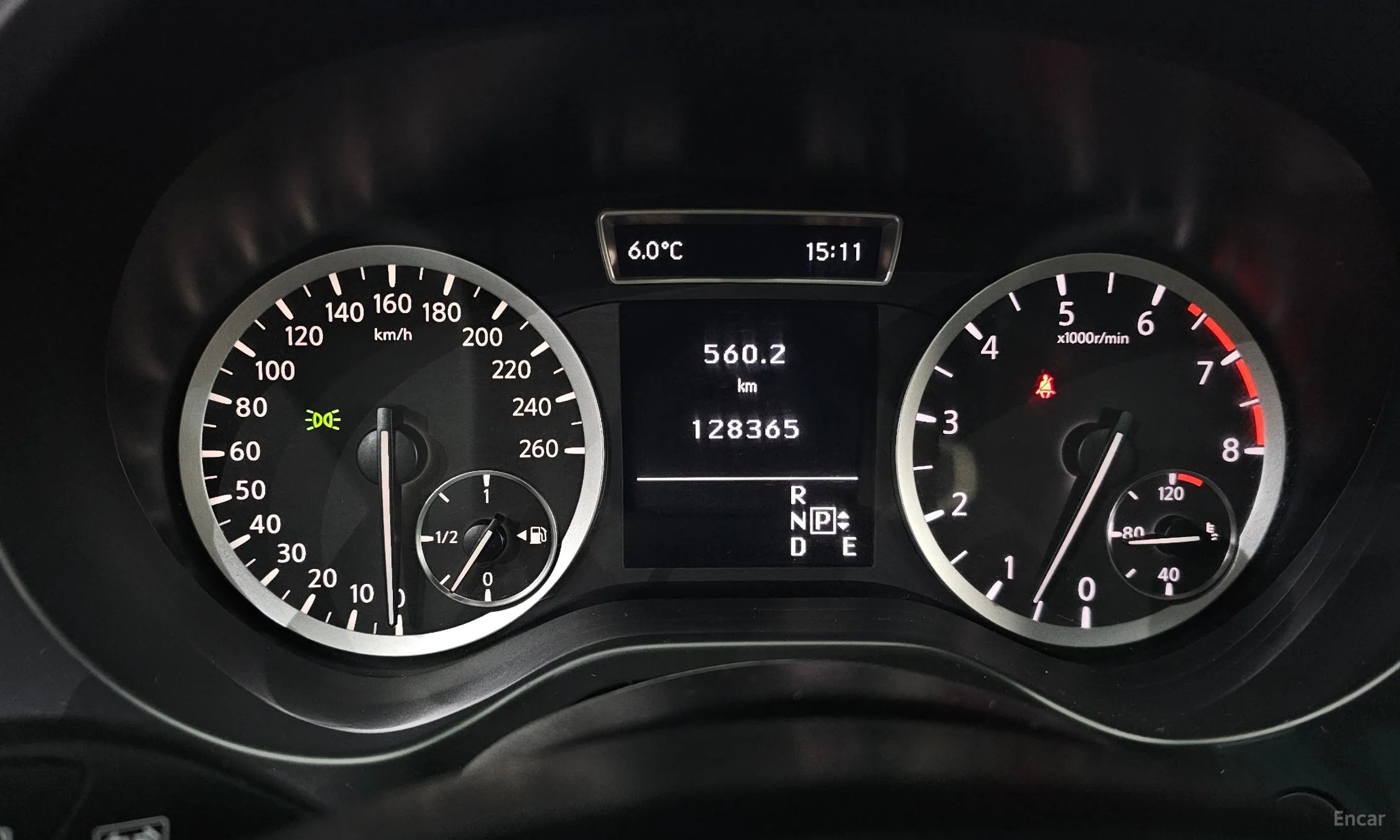 Infiniti Q30 превью 8