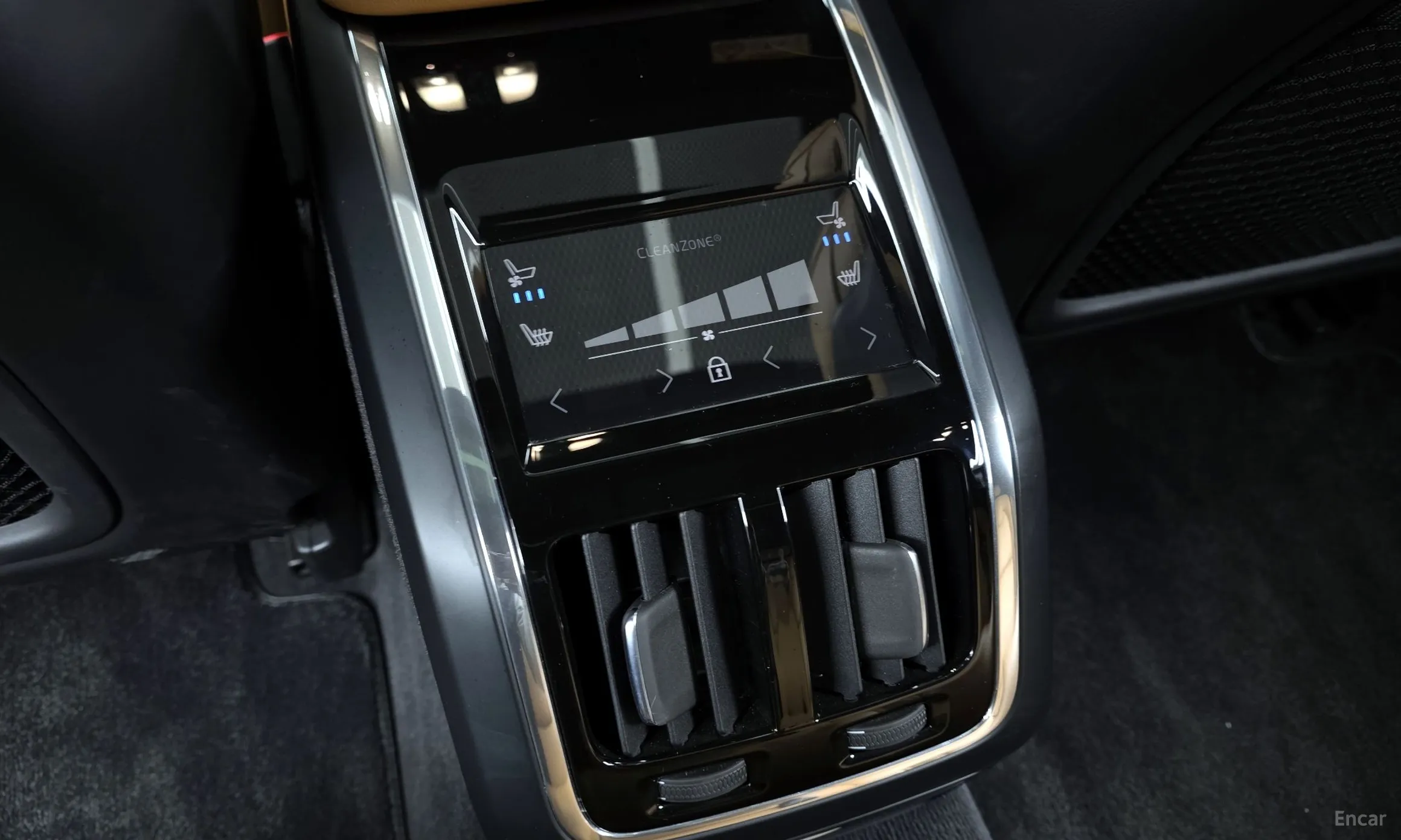 Volvo S90 превью 18