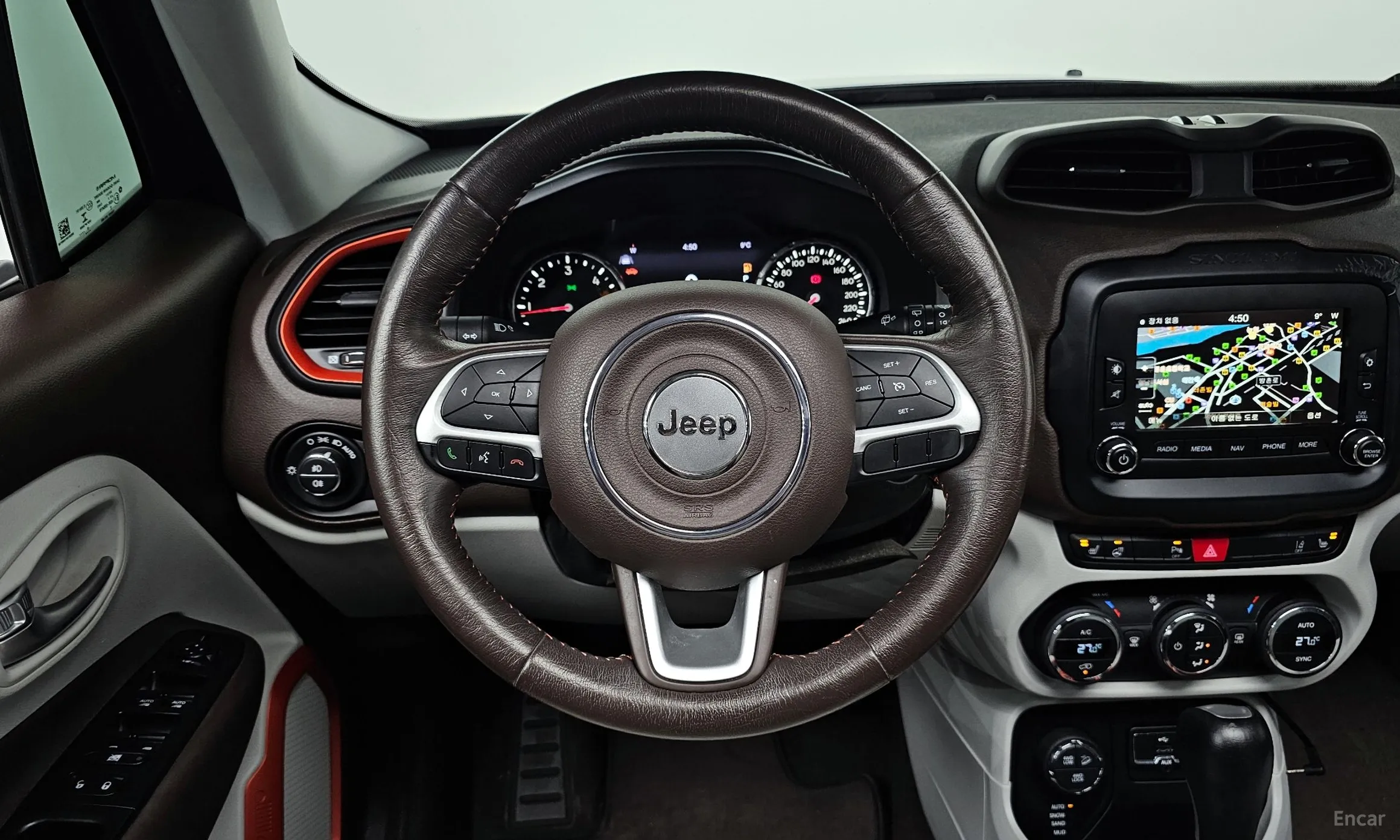 Jeep Renegade превью 12