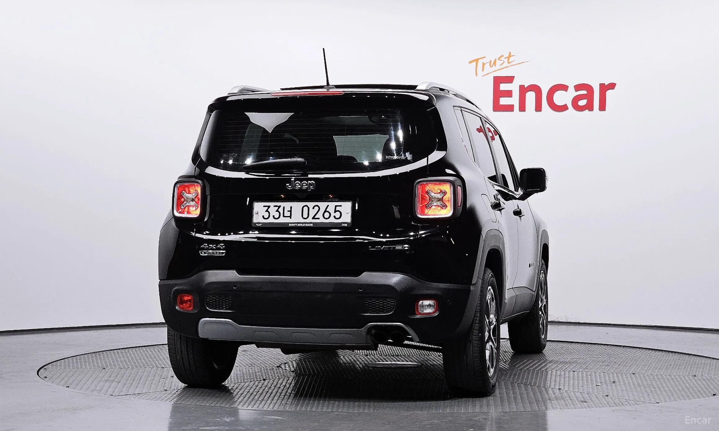 Jeep Renegade превью 4