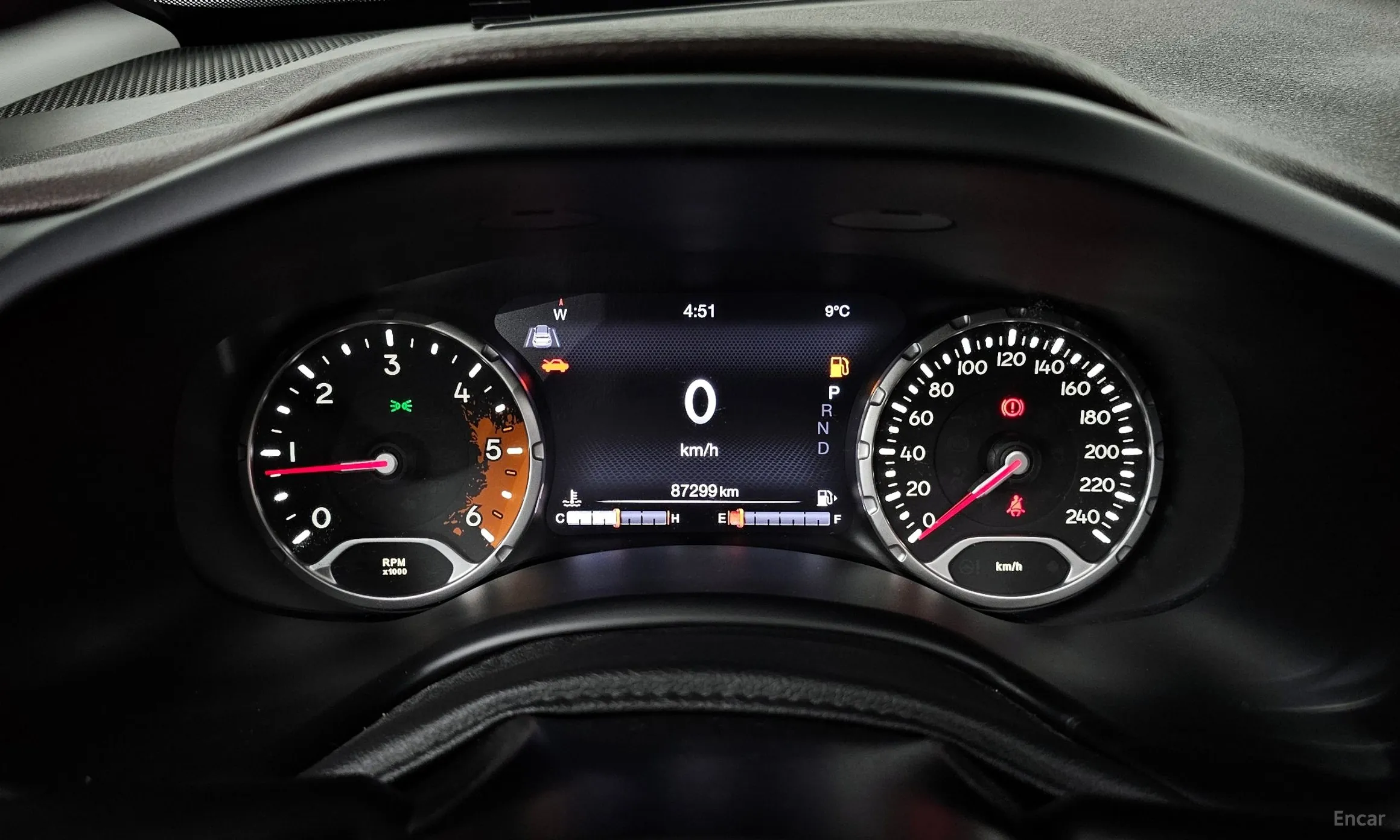 Jeep Renegade превью 8