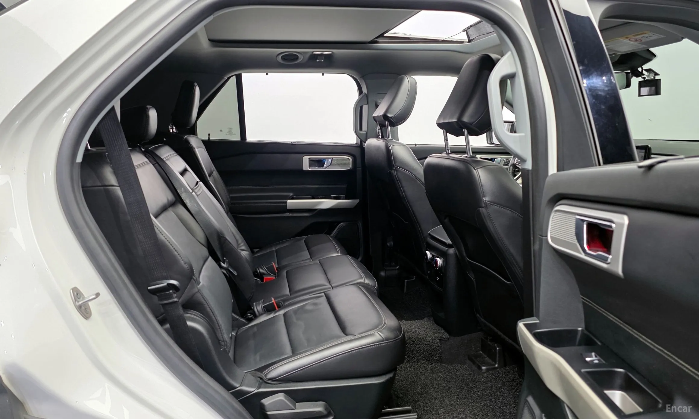 Ford Explorer 6th Generation превью 12