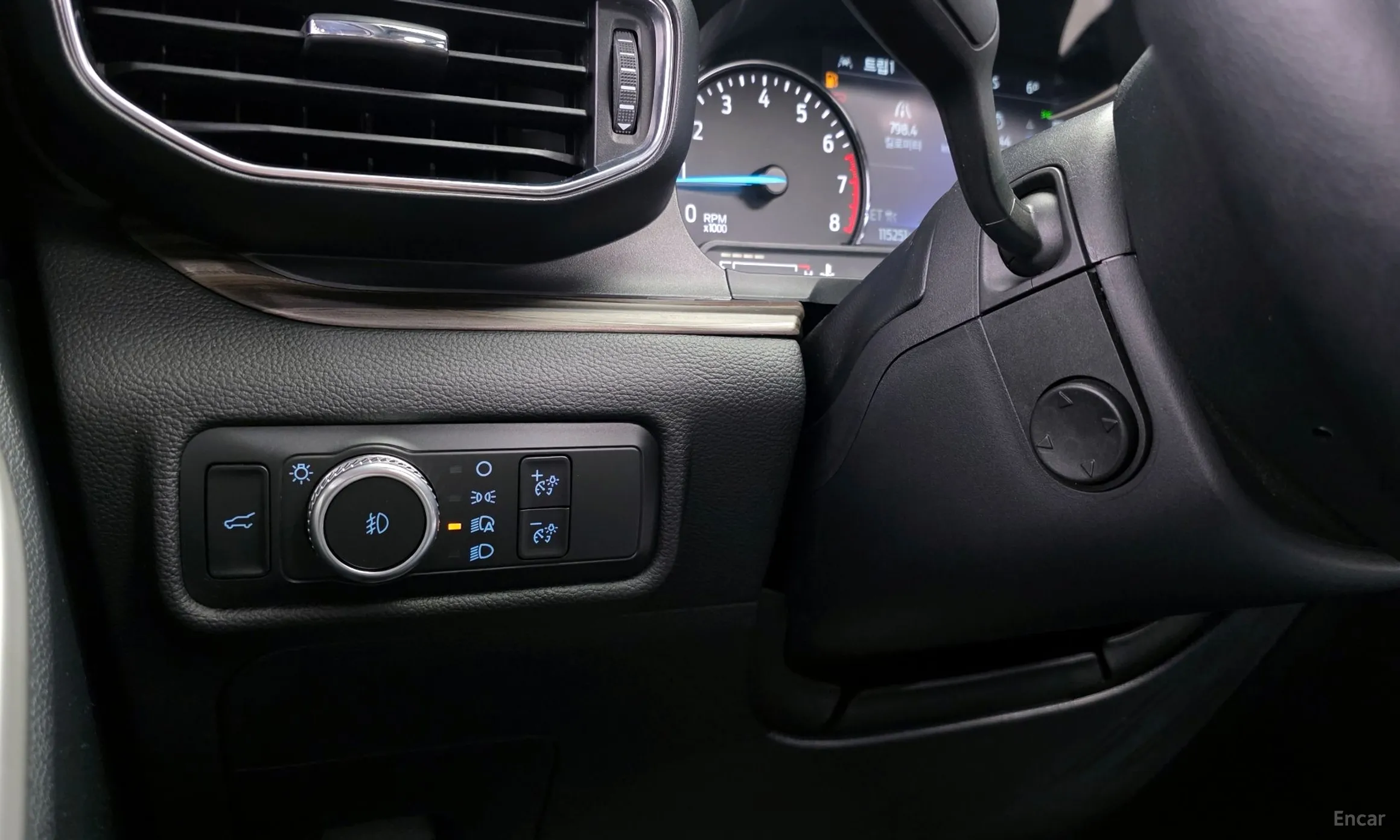 Ford Explorer 6th Generation превью 17