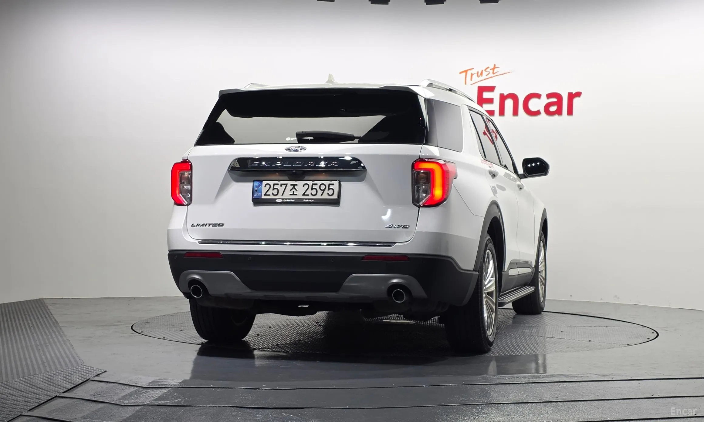 Ford Explorer 6th Generation превью 4