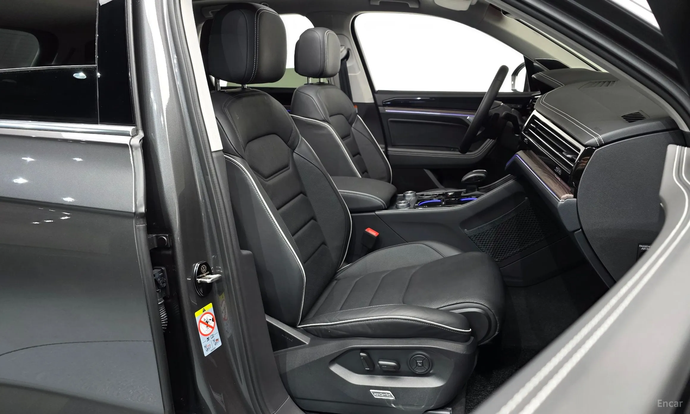 Volkswagen Touareg 3rd Generation превью 10