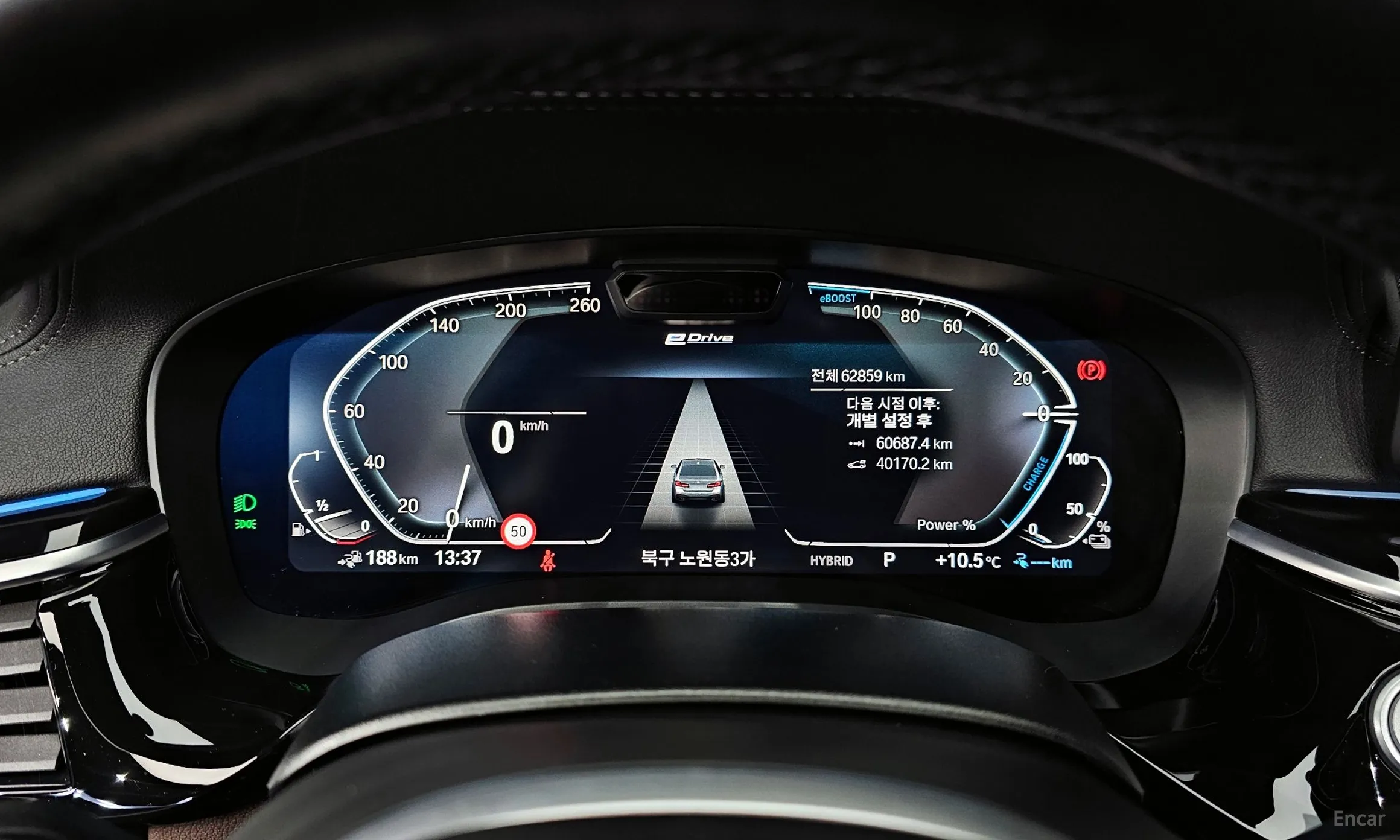 BMW 5 Series (G30) превью 8