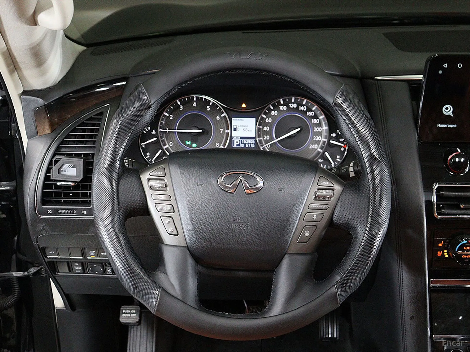Infiniti QX56 превью 14