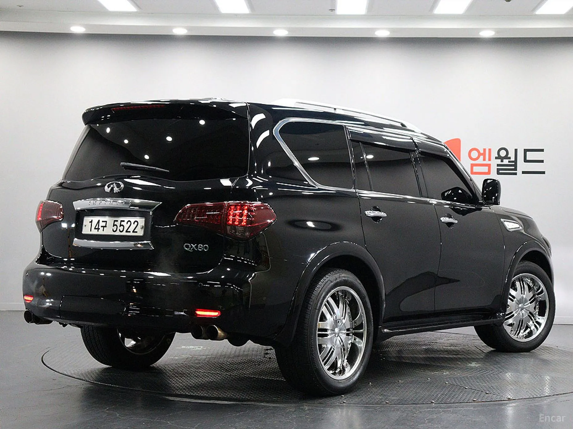 Infiniti QX56 превью 3