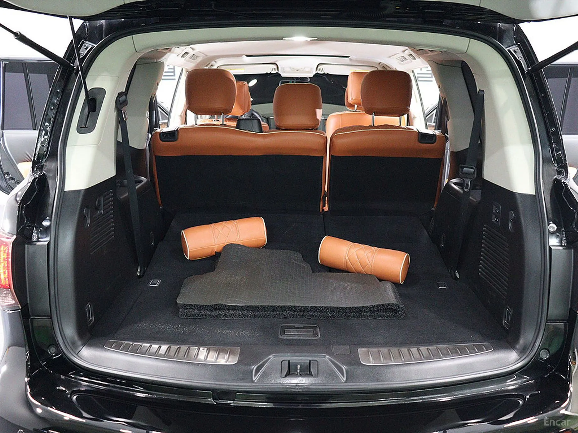 Infiniti QX56 превью 5