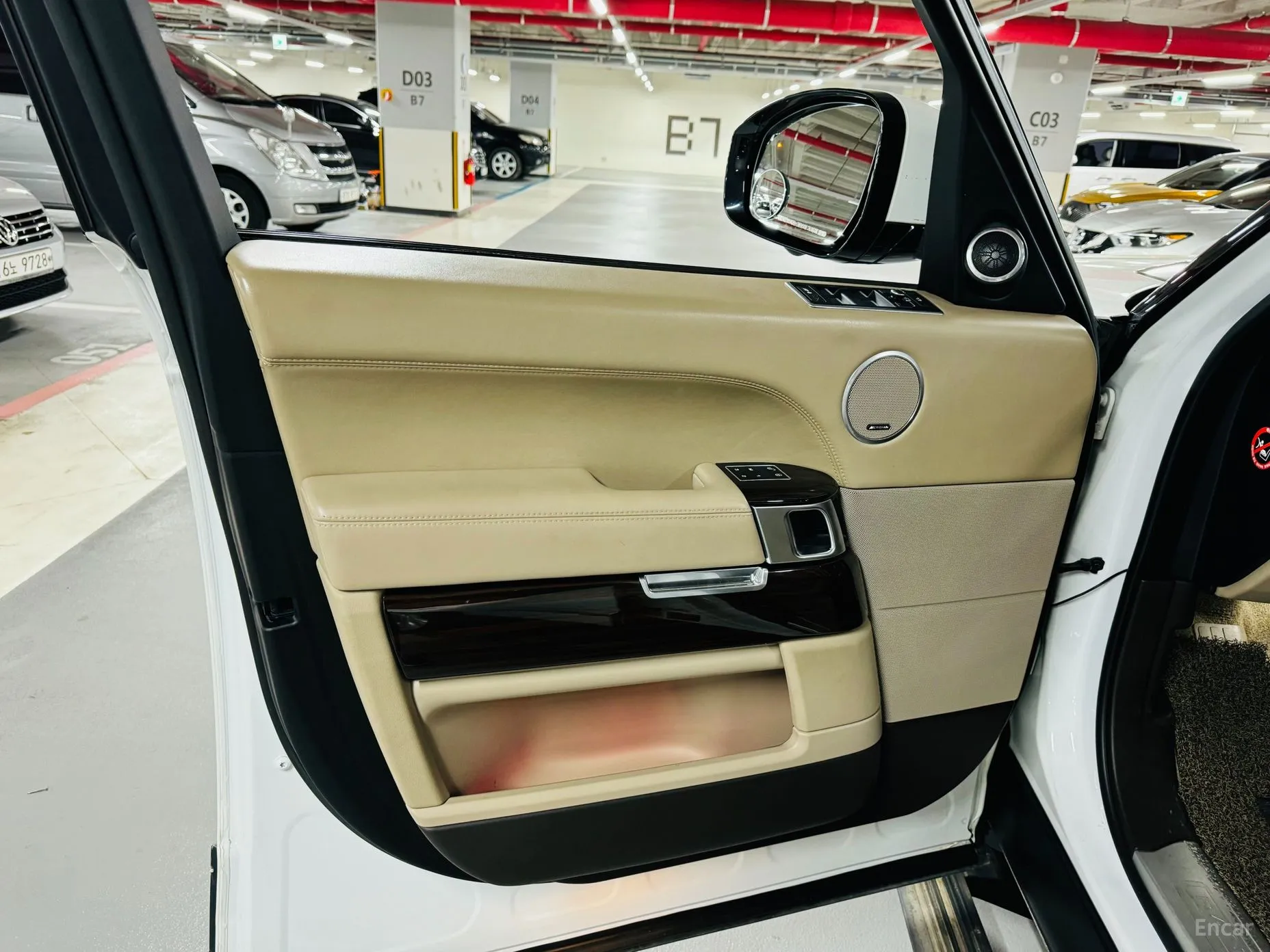 Land Rover Range Rover 4th Generation превью 12