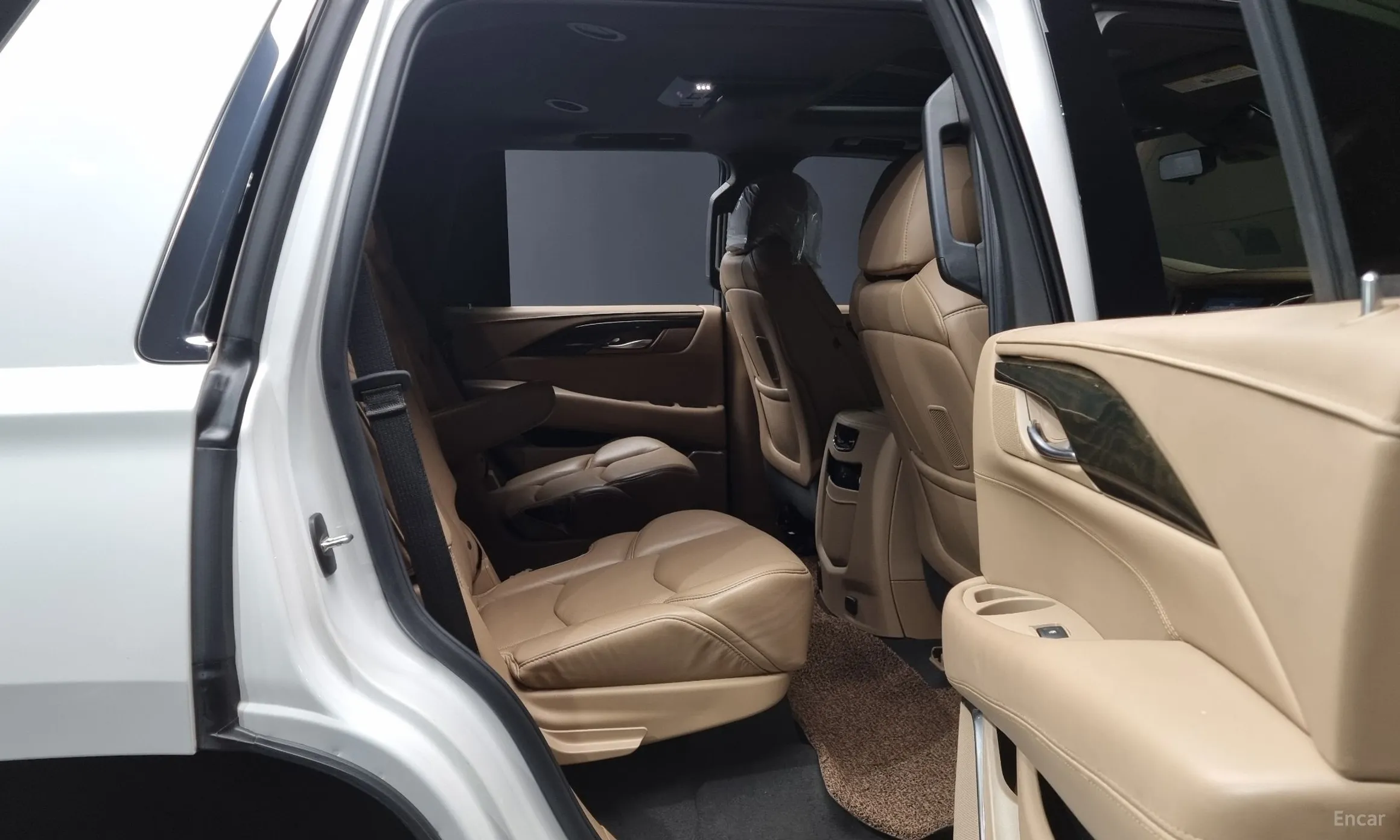 Cadillac Escalade превью 12