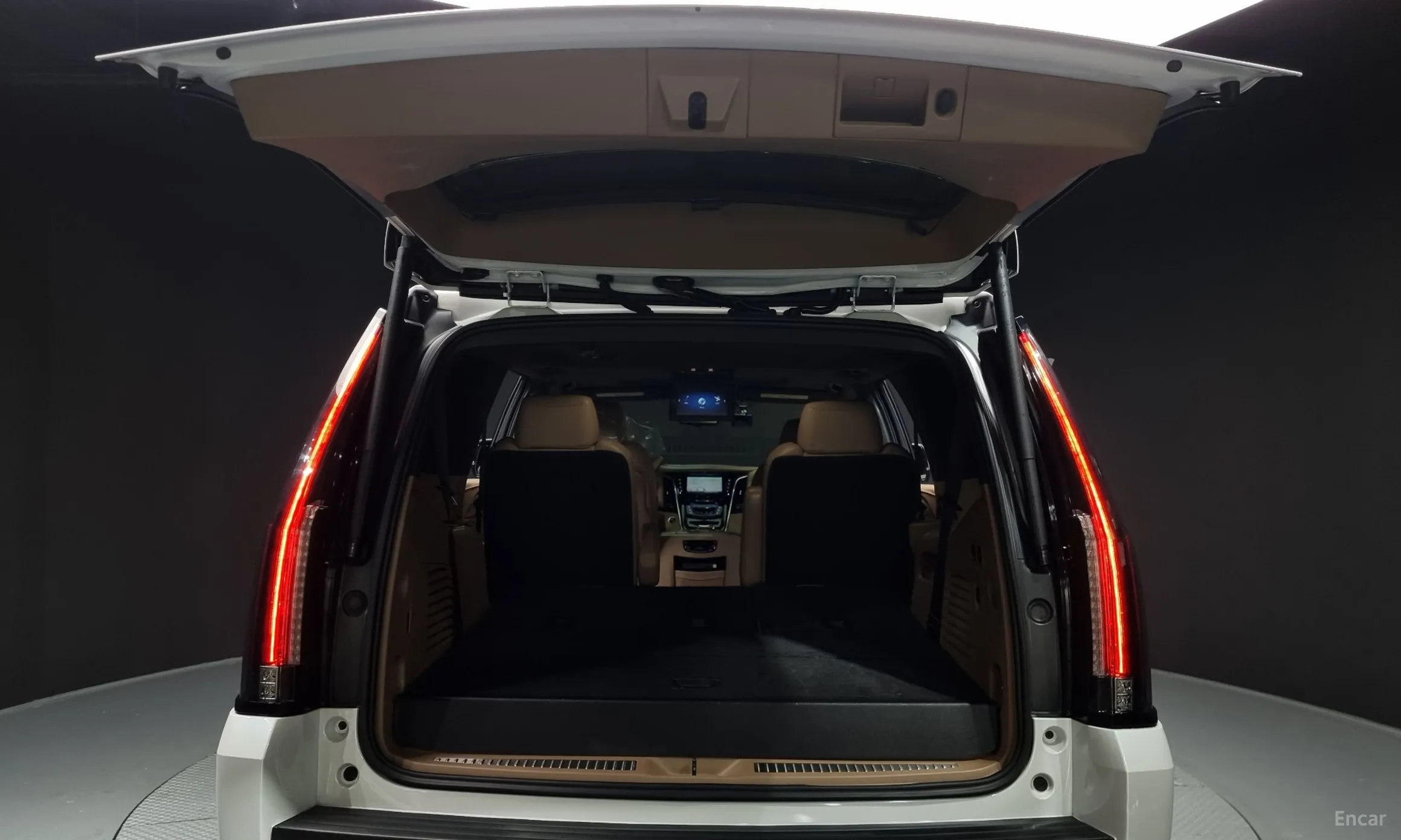 Cadillac Escalade превью 20