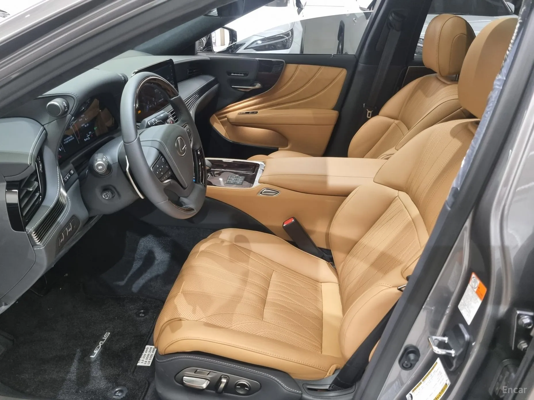 Lexus LS500 5th Generation превью 10