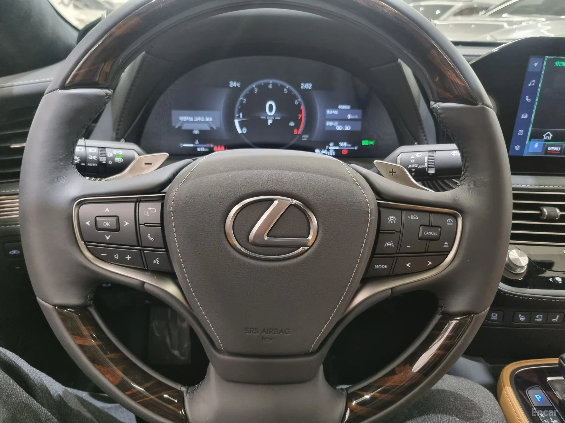 Lexus LS500 5th Generation превью 14