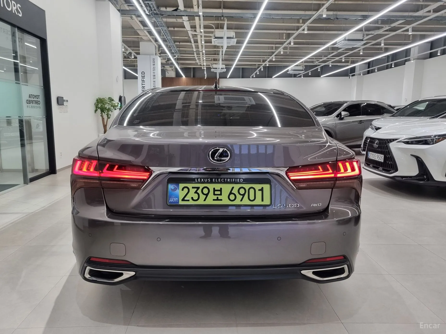 Lexus LS500 5th Generation превью 4