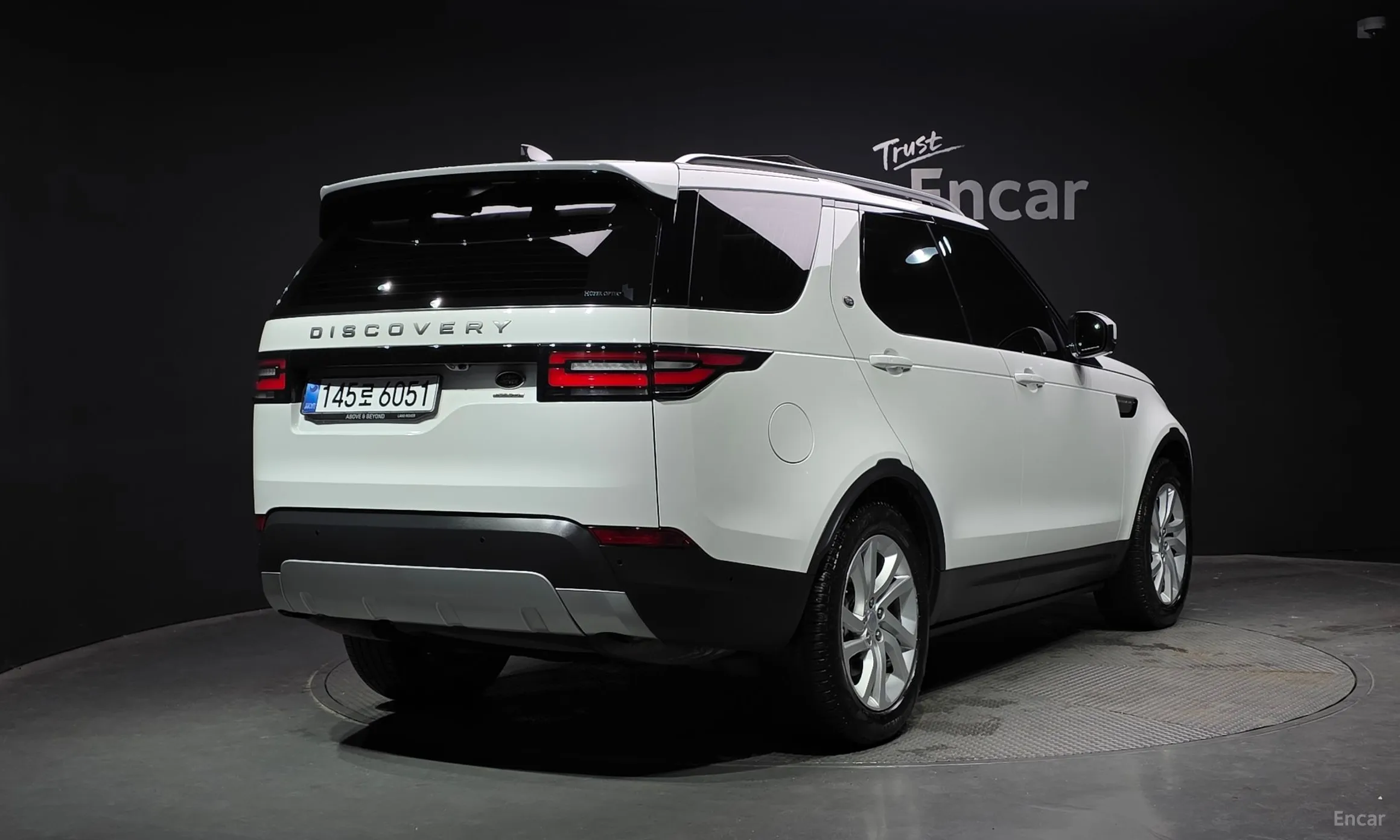 Land Rover Discovery 5 превью 2
