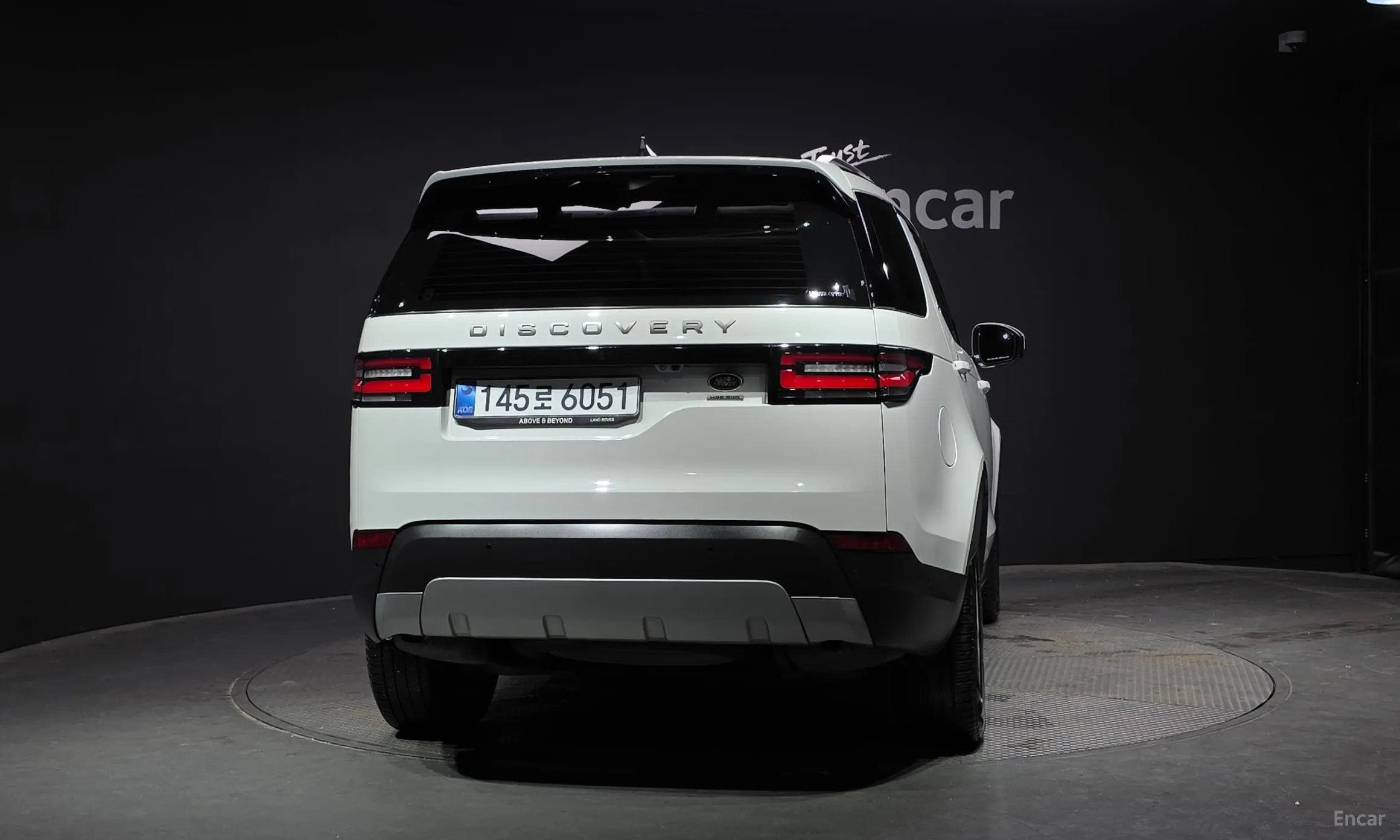 Land Rover Discovery 5 превью 4