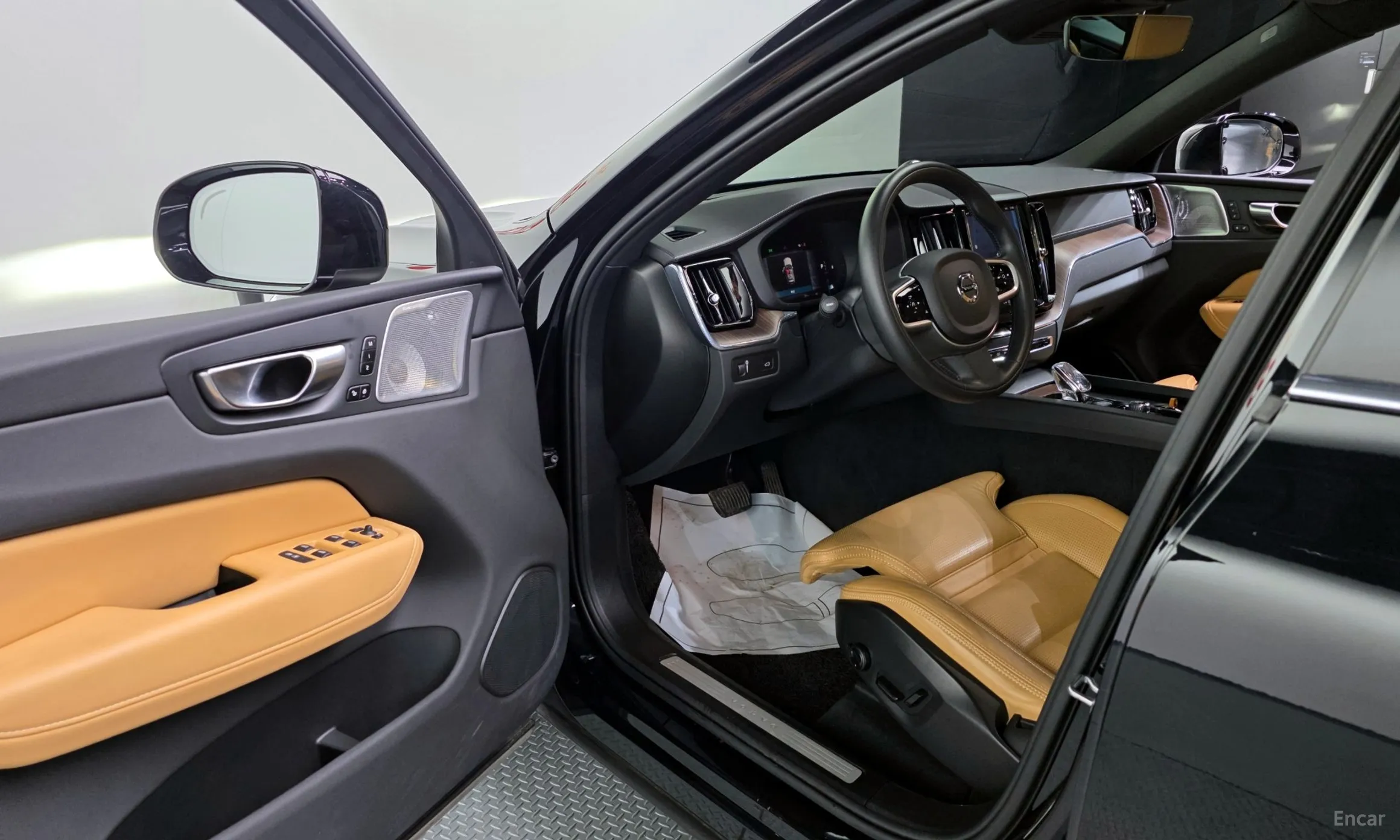 Volvo XC60 Gen 2 превью 10