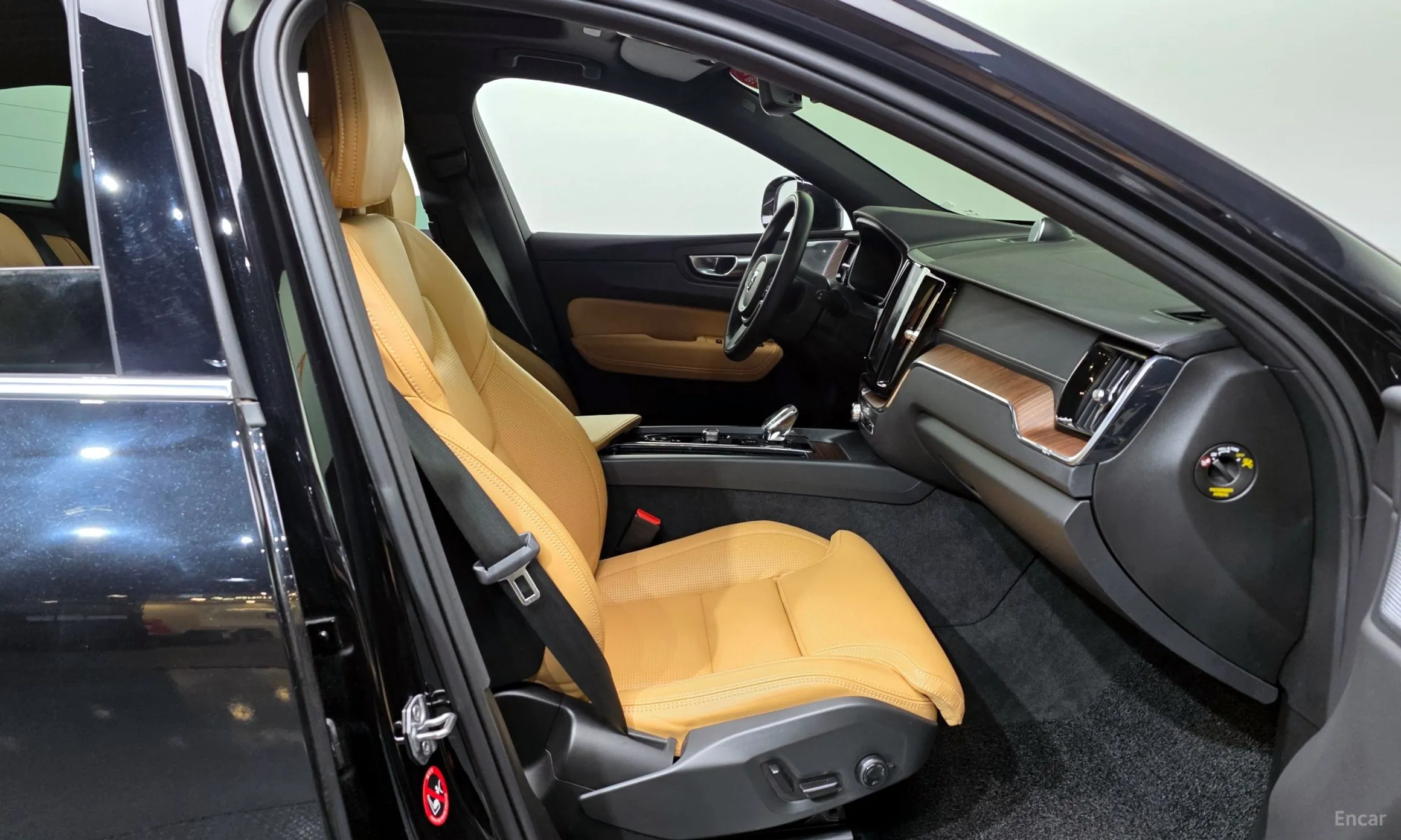 Volvo XC60 Gen 2 превью 11