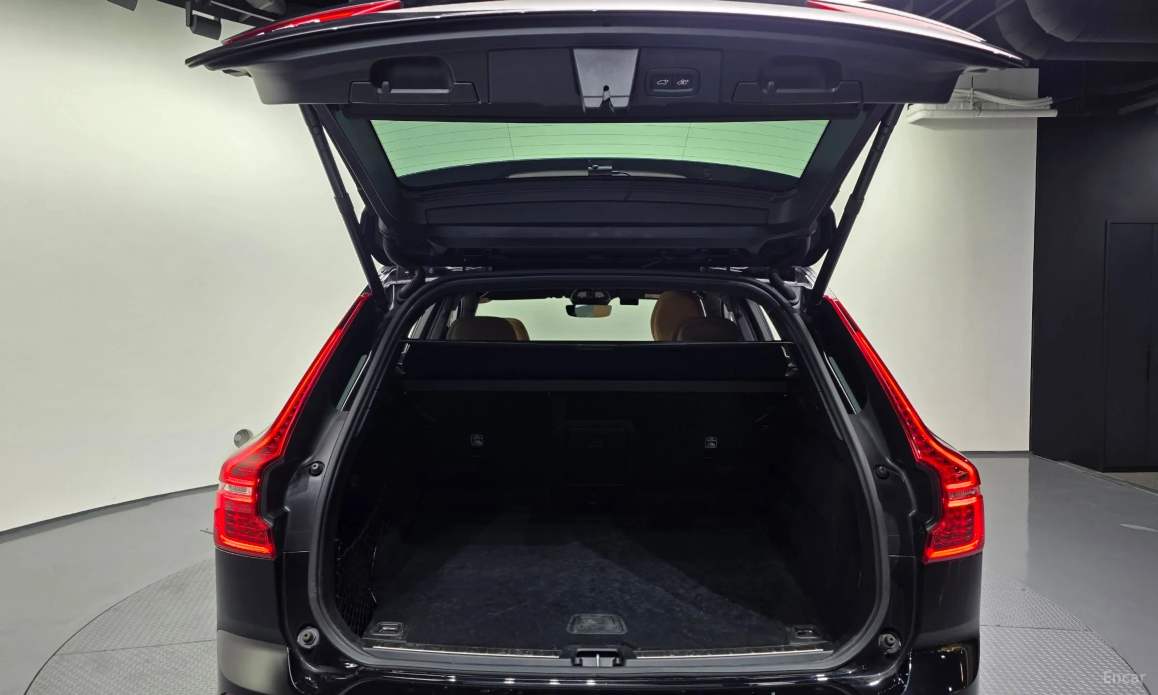 Volvo XC60 Gen 2 превью 20