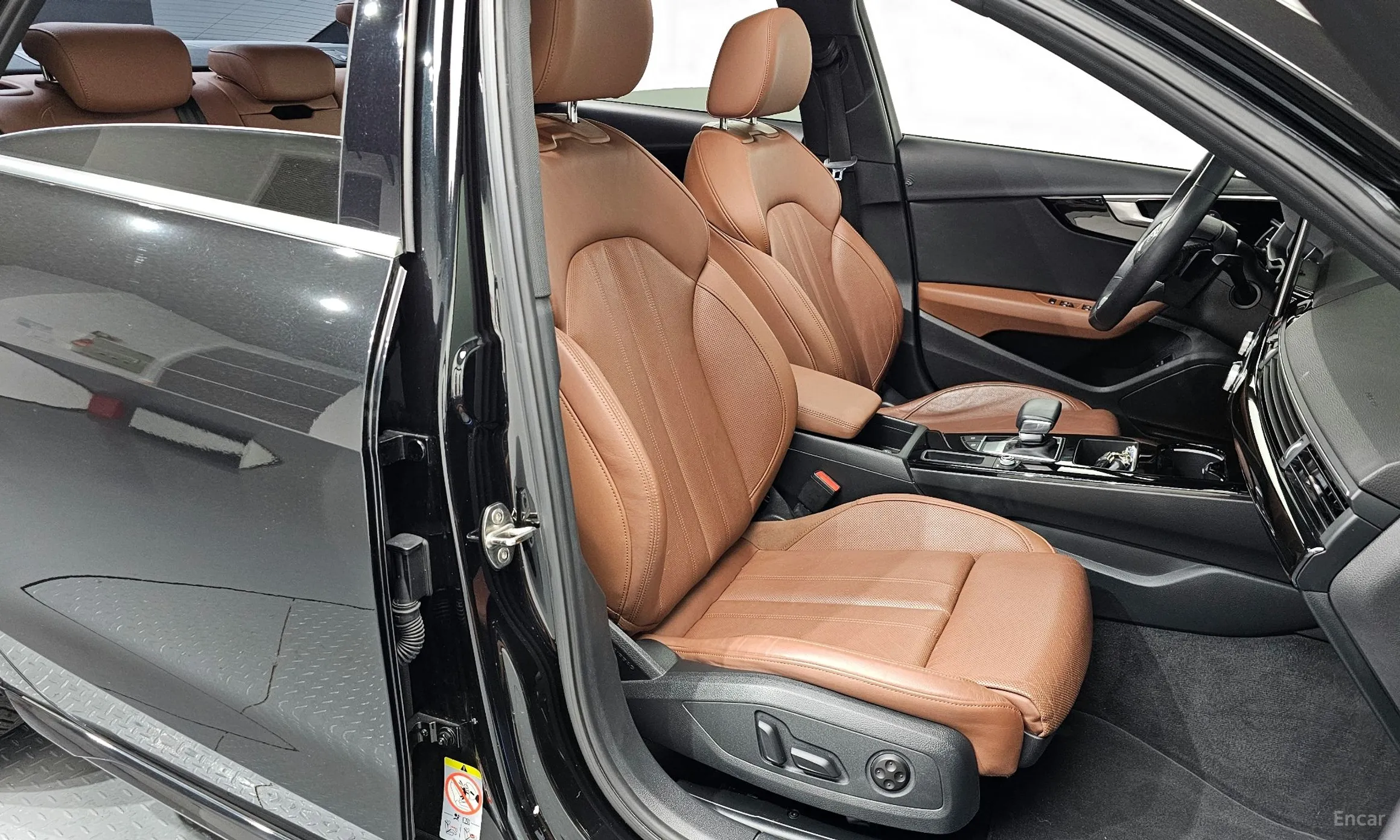 Audi A4 (B9) превью 10