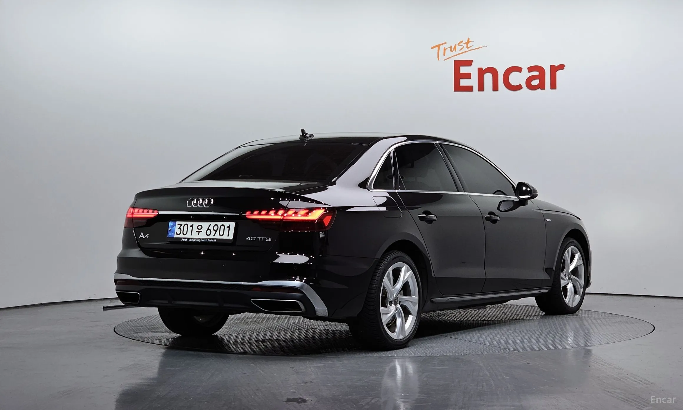 Audi A4 (B9) превью 2