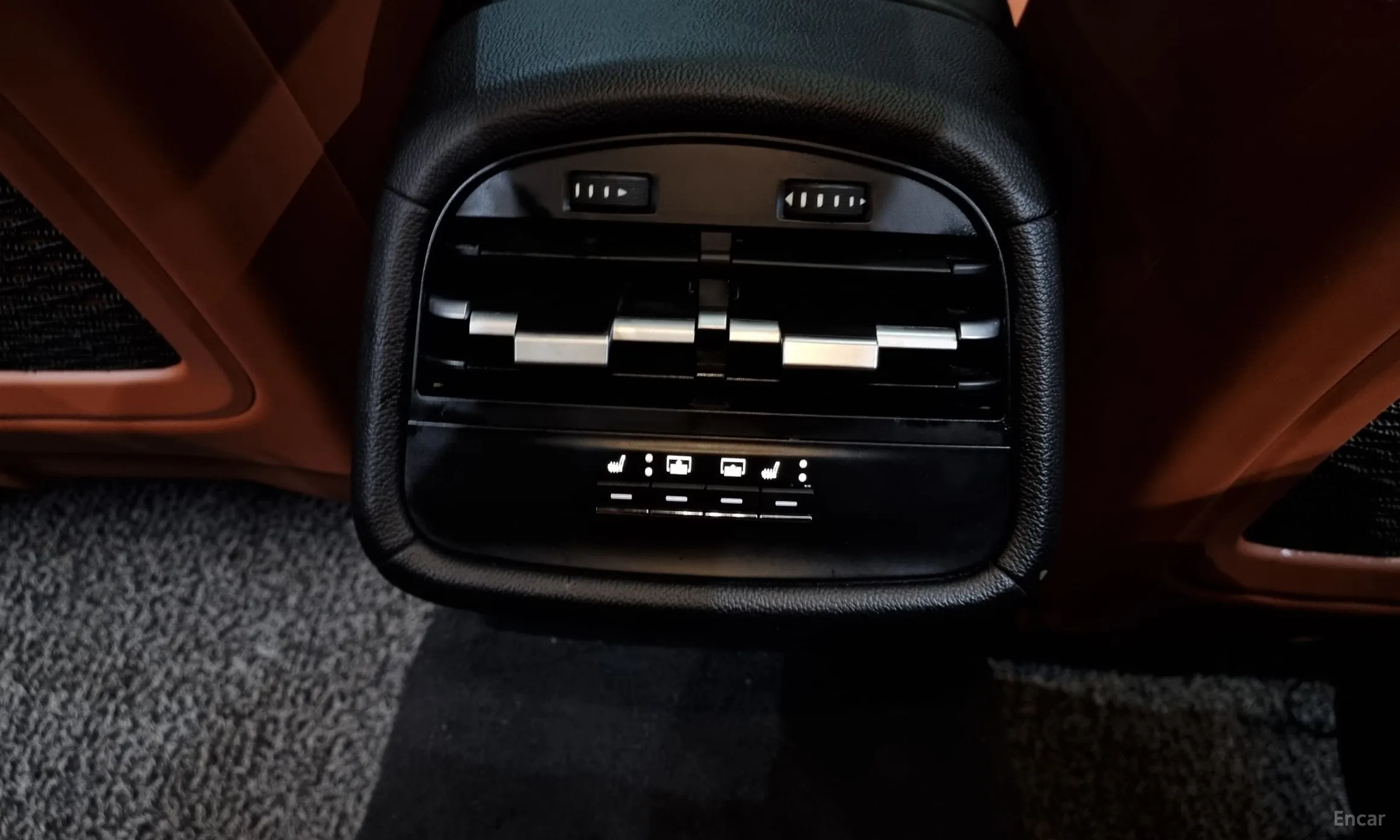 Maserati Ghibli превью 18