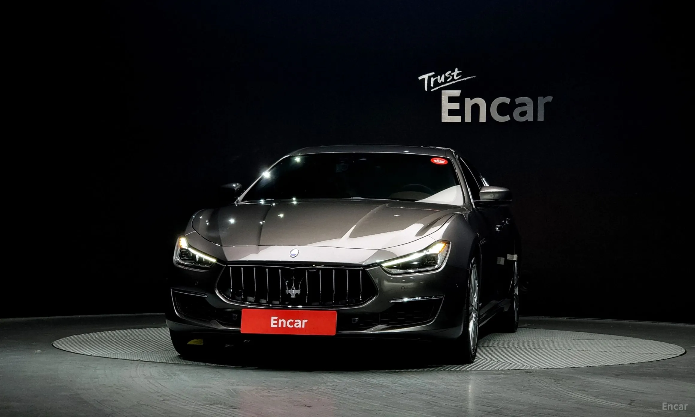 Maserati Ghibli превью 3
