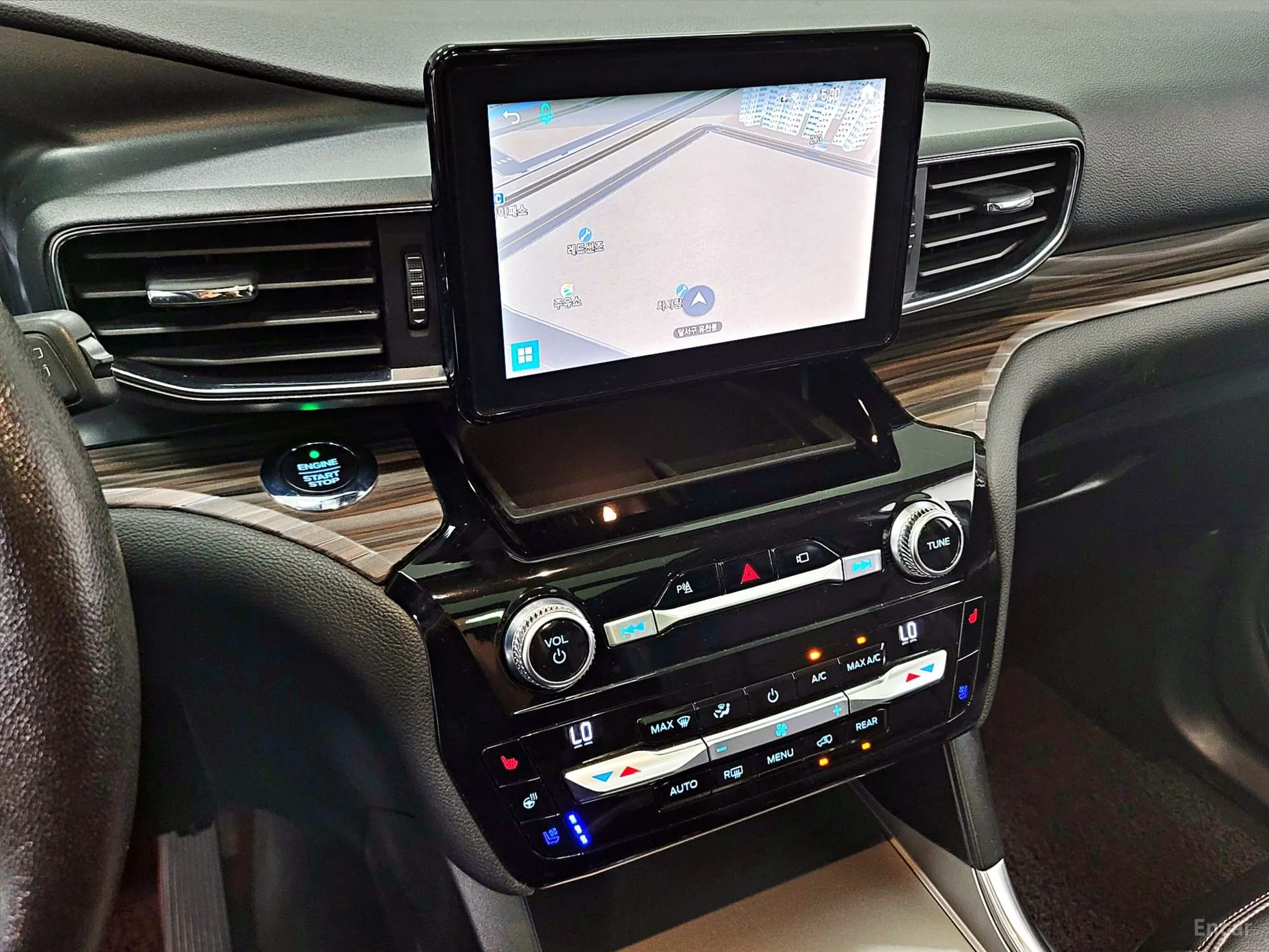 Ford Explorer 6th Generation превью 11