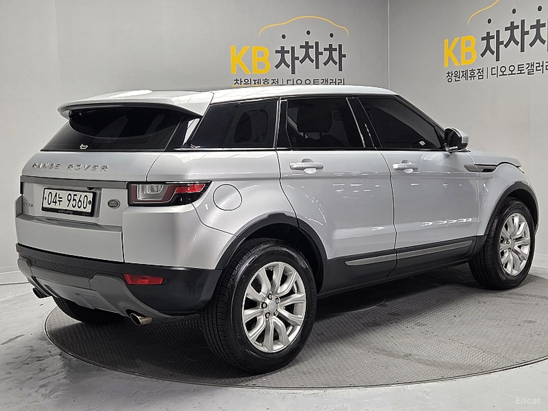 Land Rover Range Rover Evoque превью 5