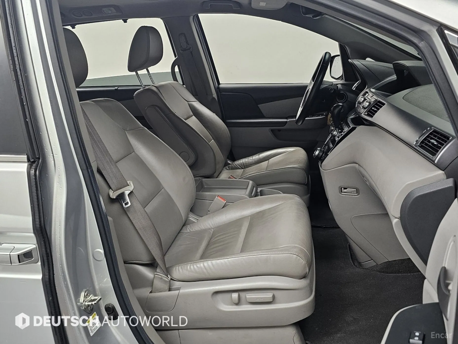 Honda Odyssey превью 10