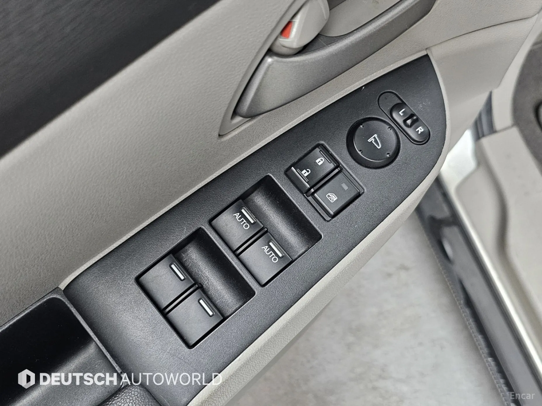 Honda Odyssey превью 18
