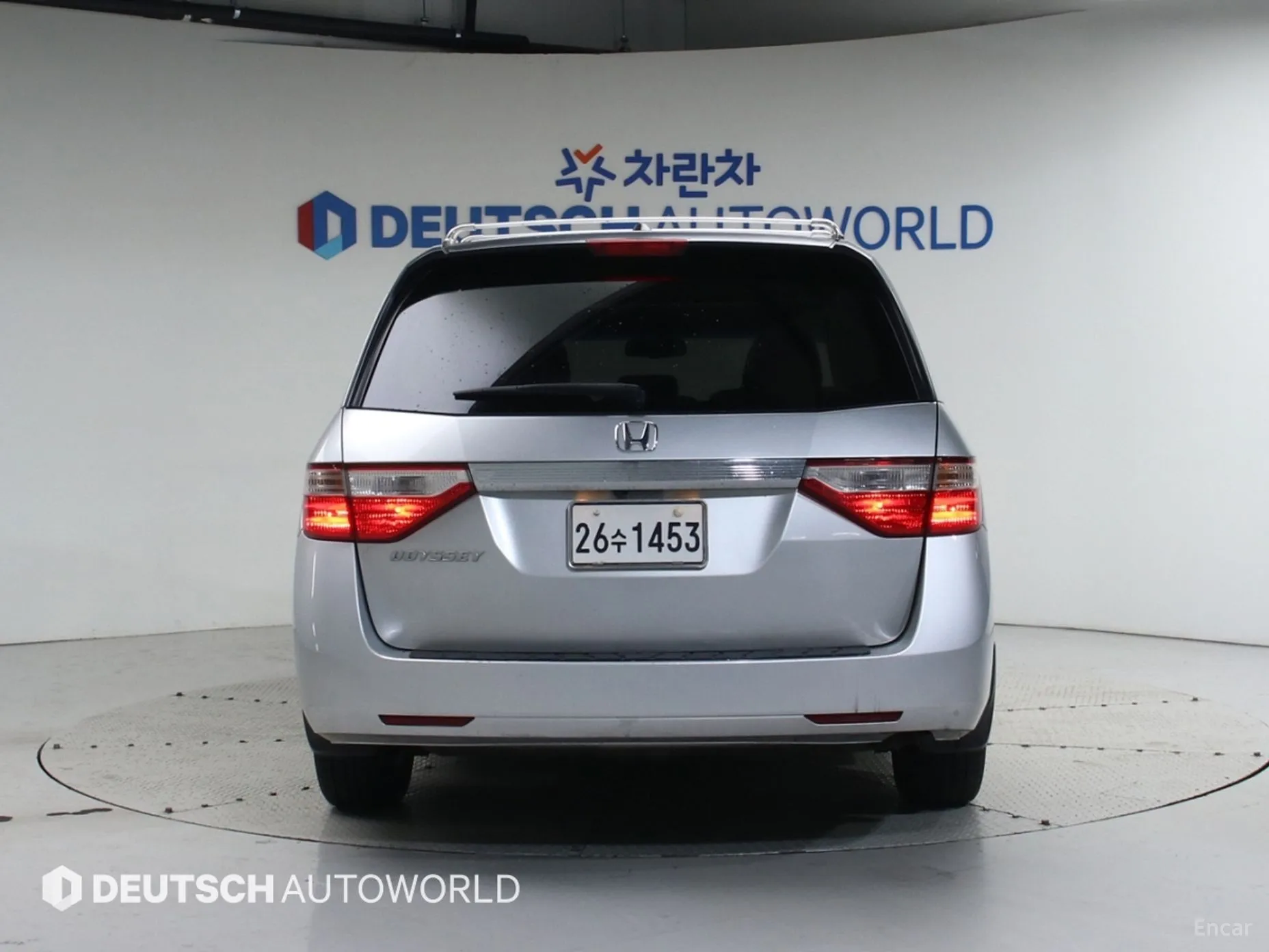Honda Odyssey превью 4