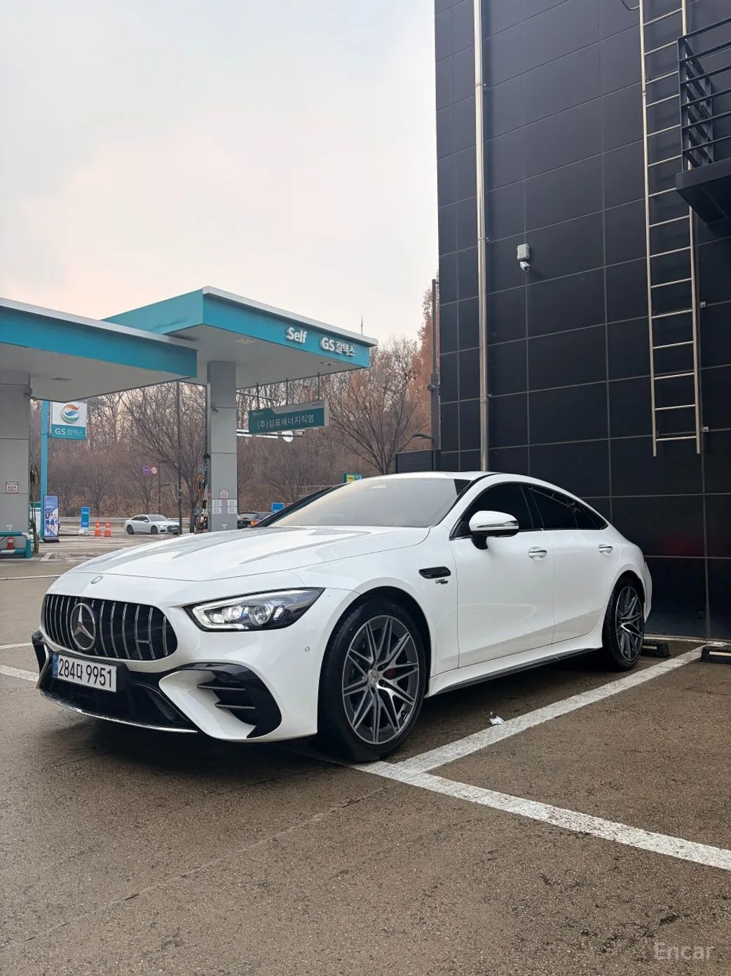 Mercedes Benz AMG GT