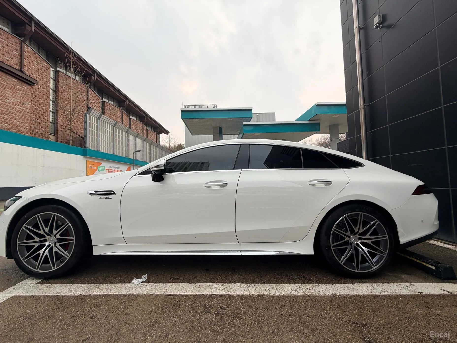 Mercedes Benz AMG GT превью 4
