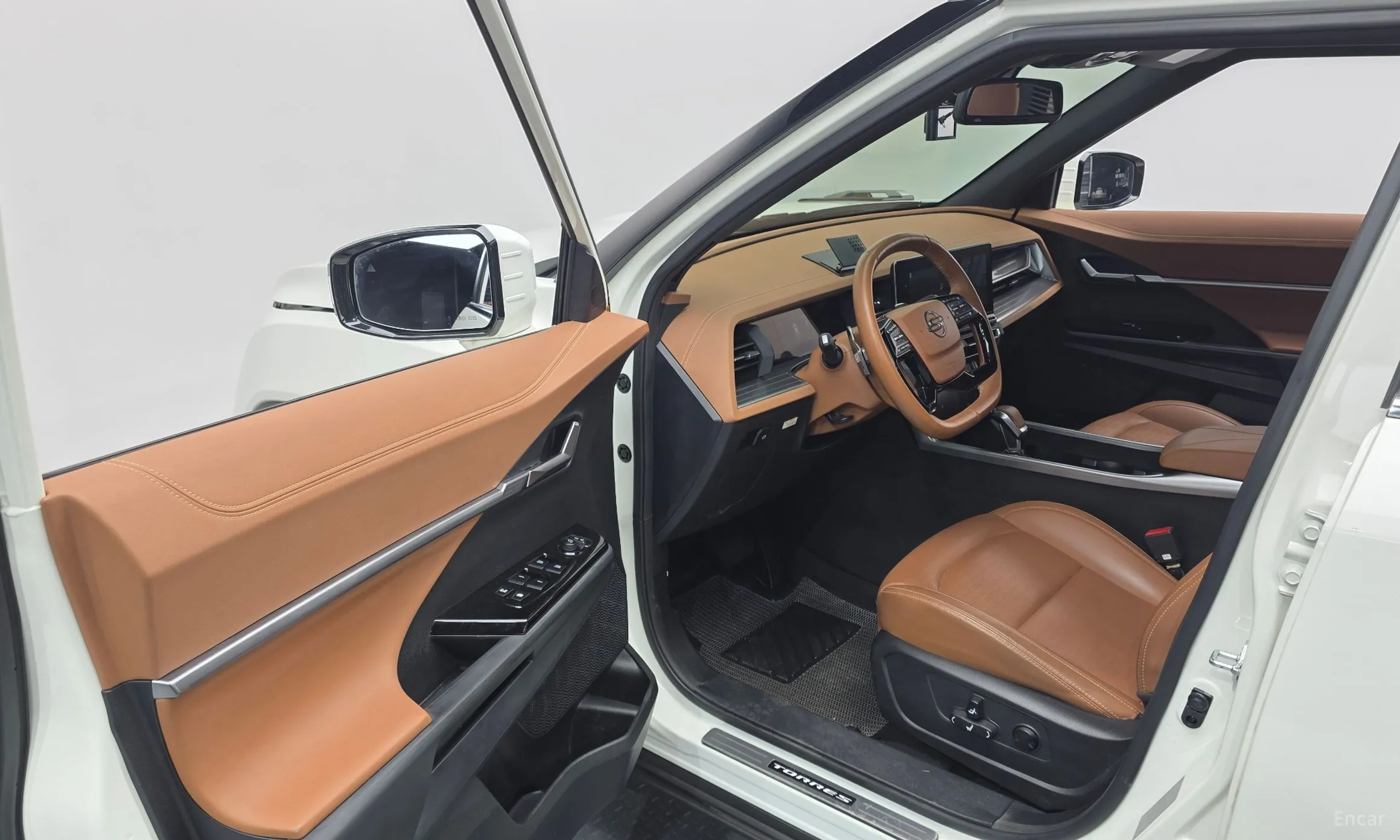 KG Mobility (SsangYong) Torres превью 11