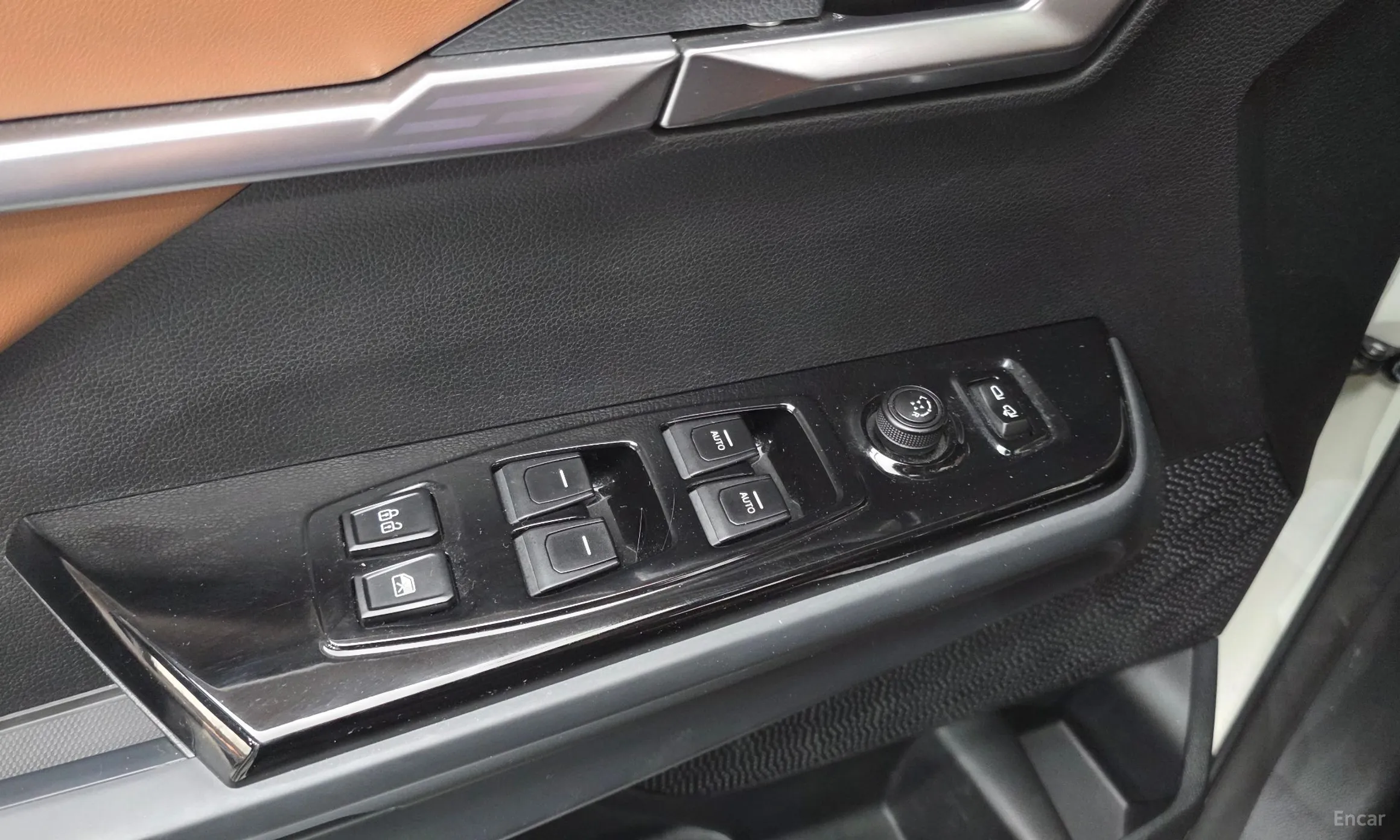 KG Mobility (SsangYong) Torres превью 18