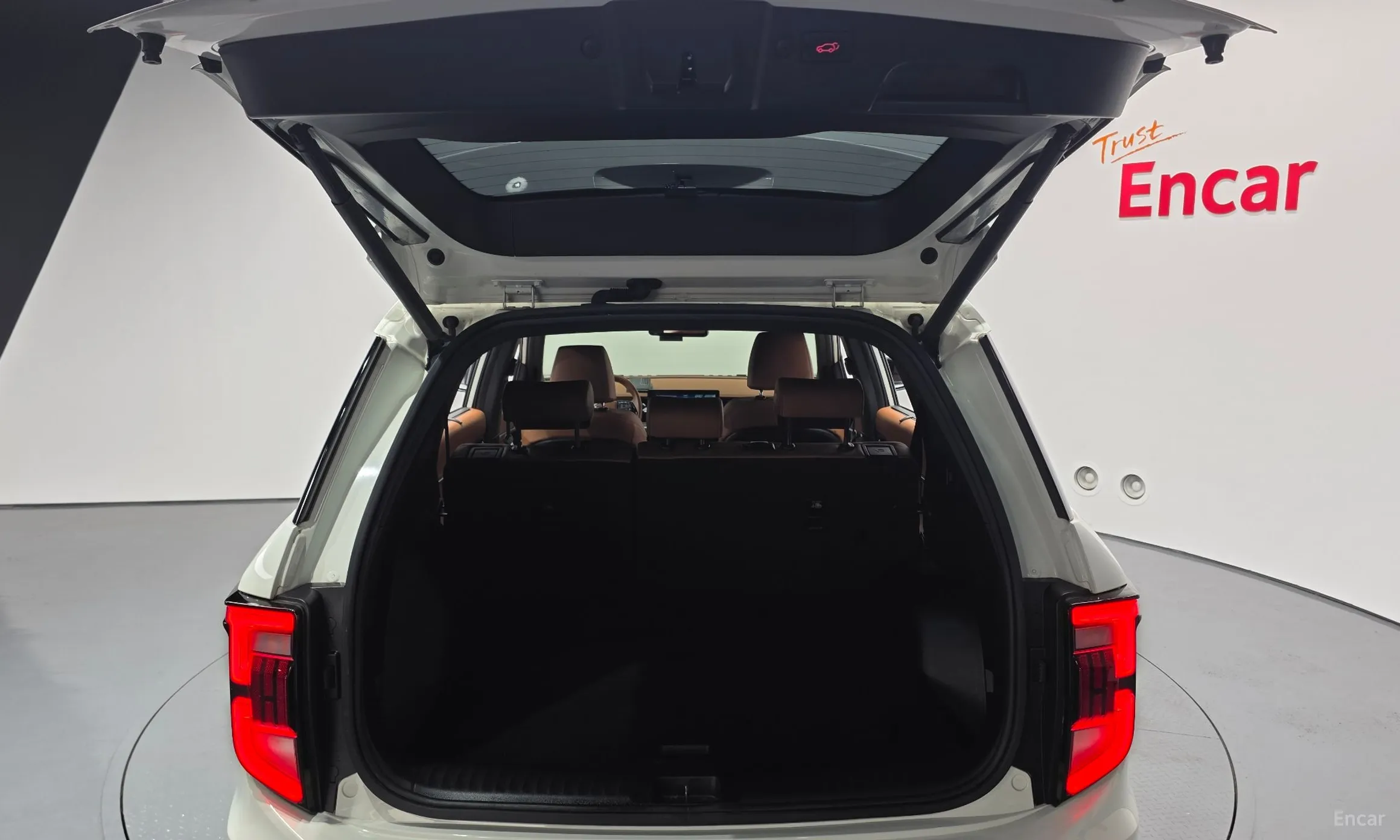 KG Mobility (SsangYong) Torres превью 20