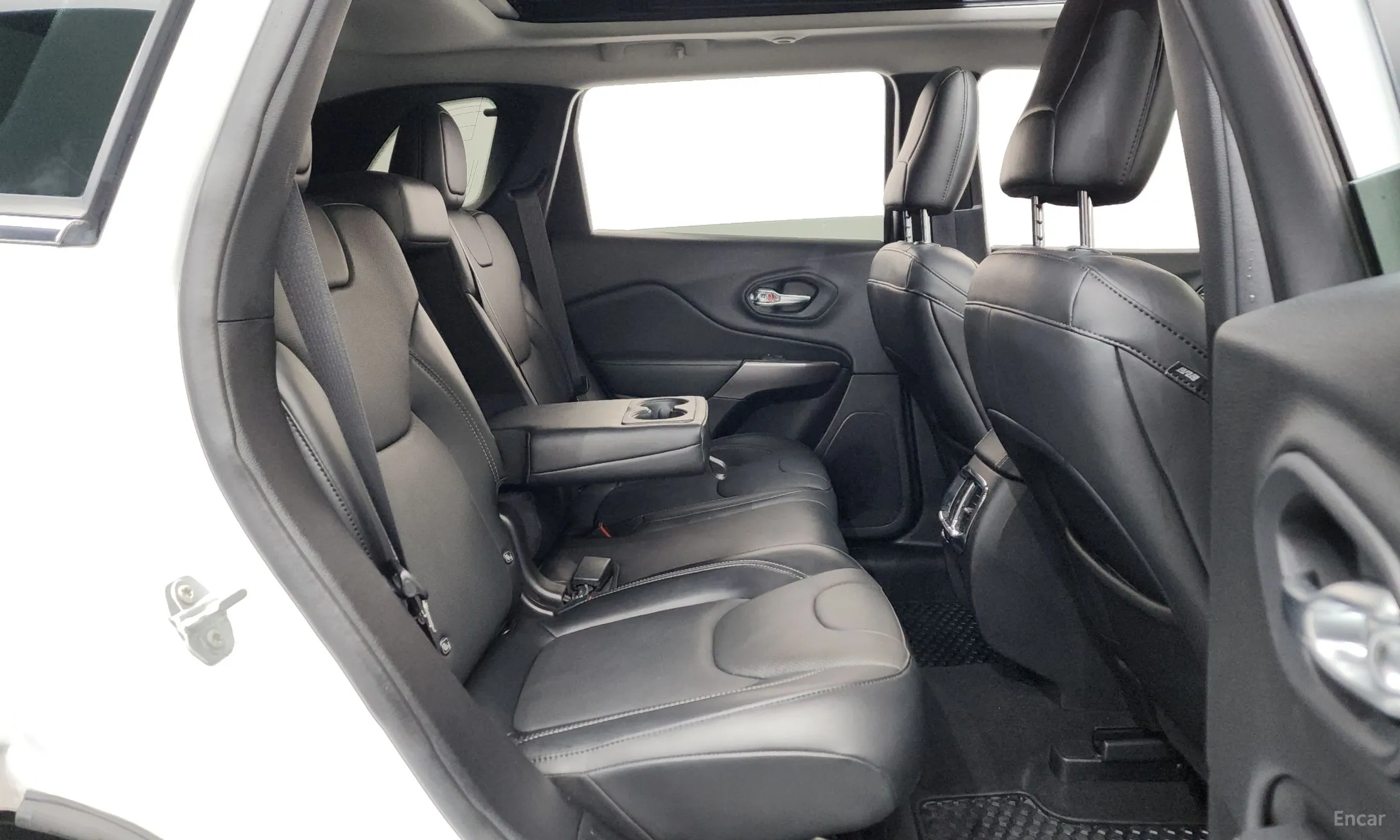 Jeep Cherokee (KL) превью 12