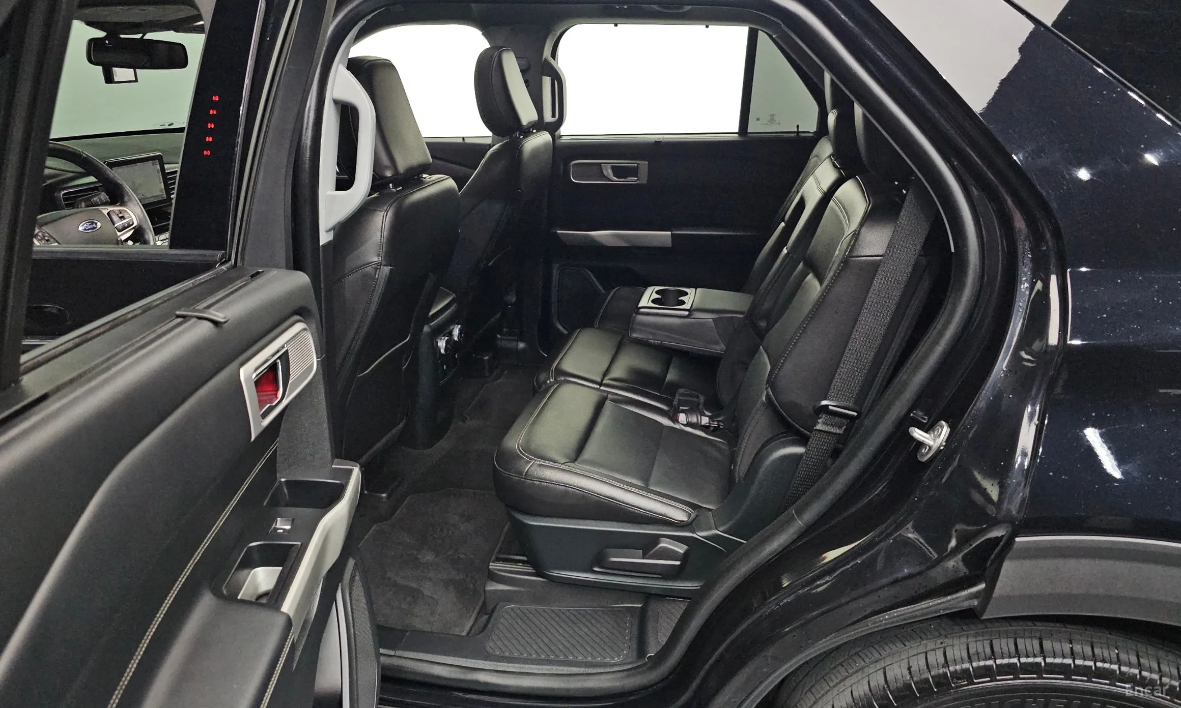 Ford Explorer 6th Generation превью 11