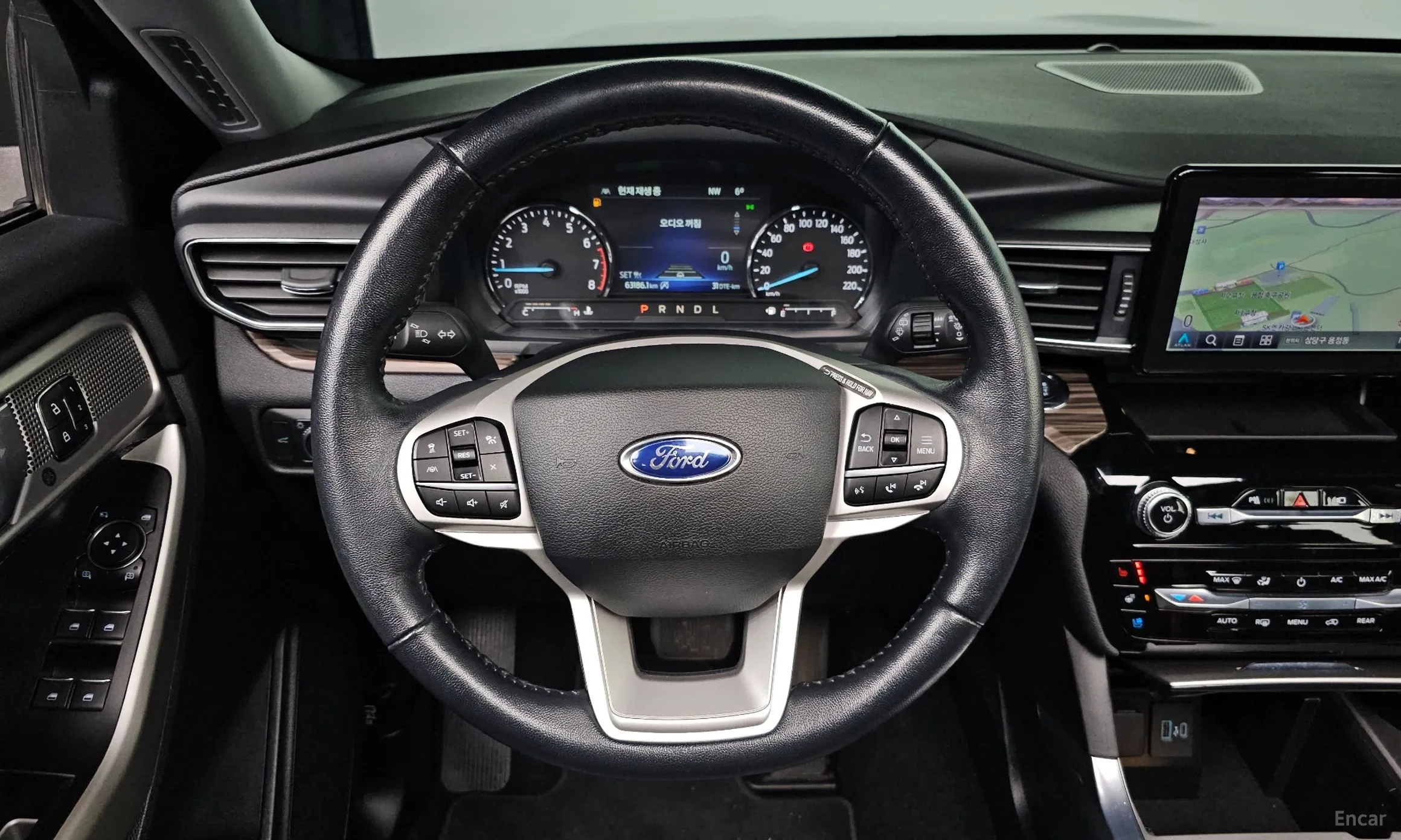 Ford Explorer 6th Generation превью 14