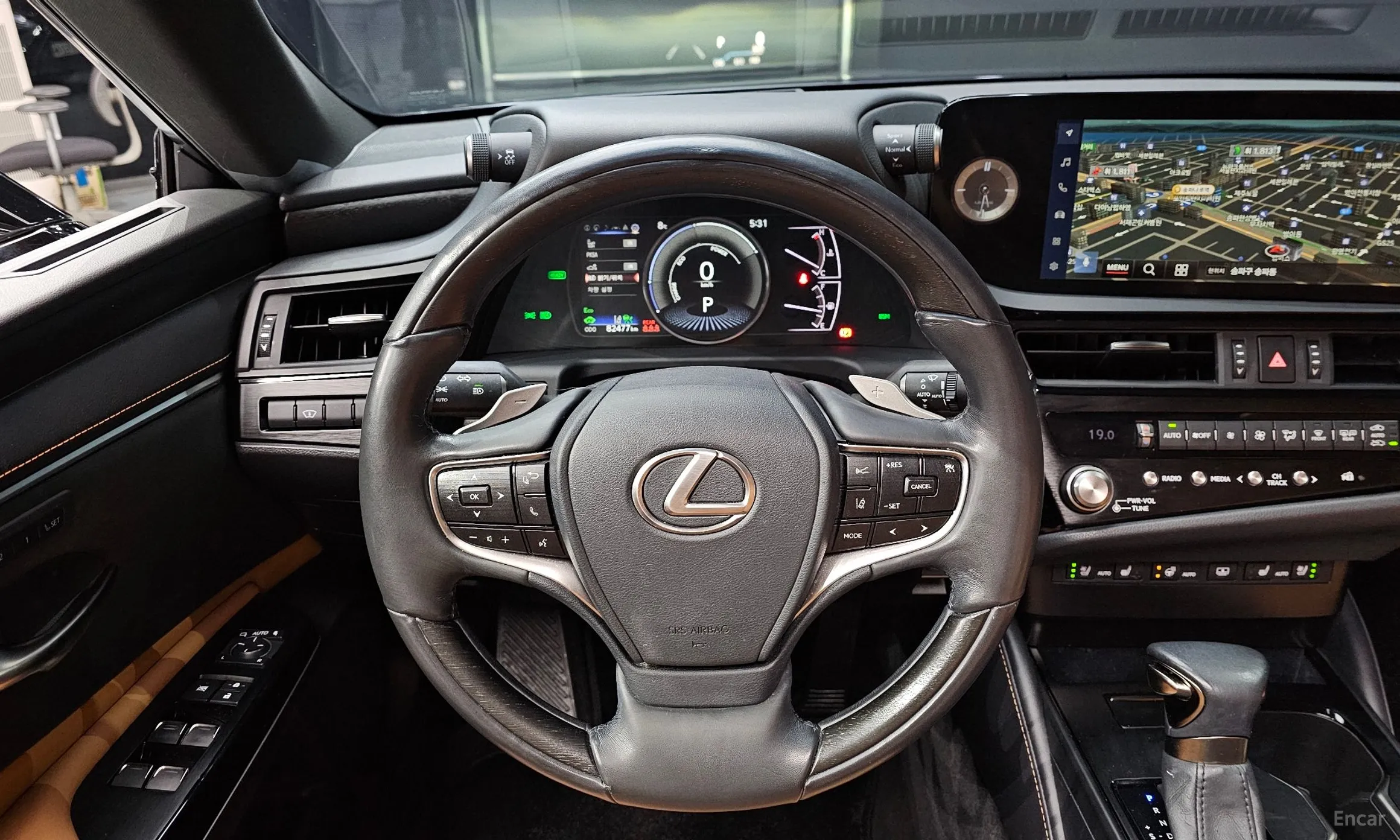 Lexus ES300h 7th Generation превью 13