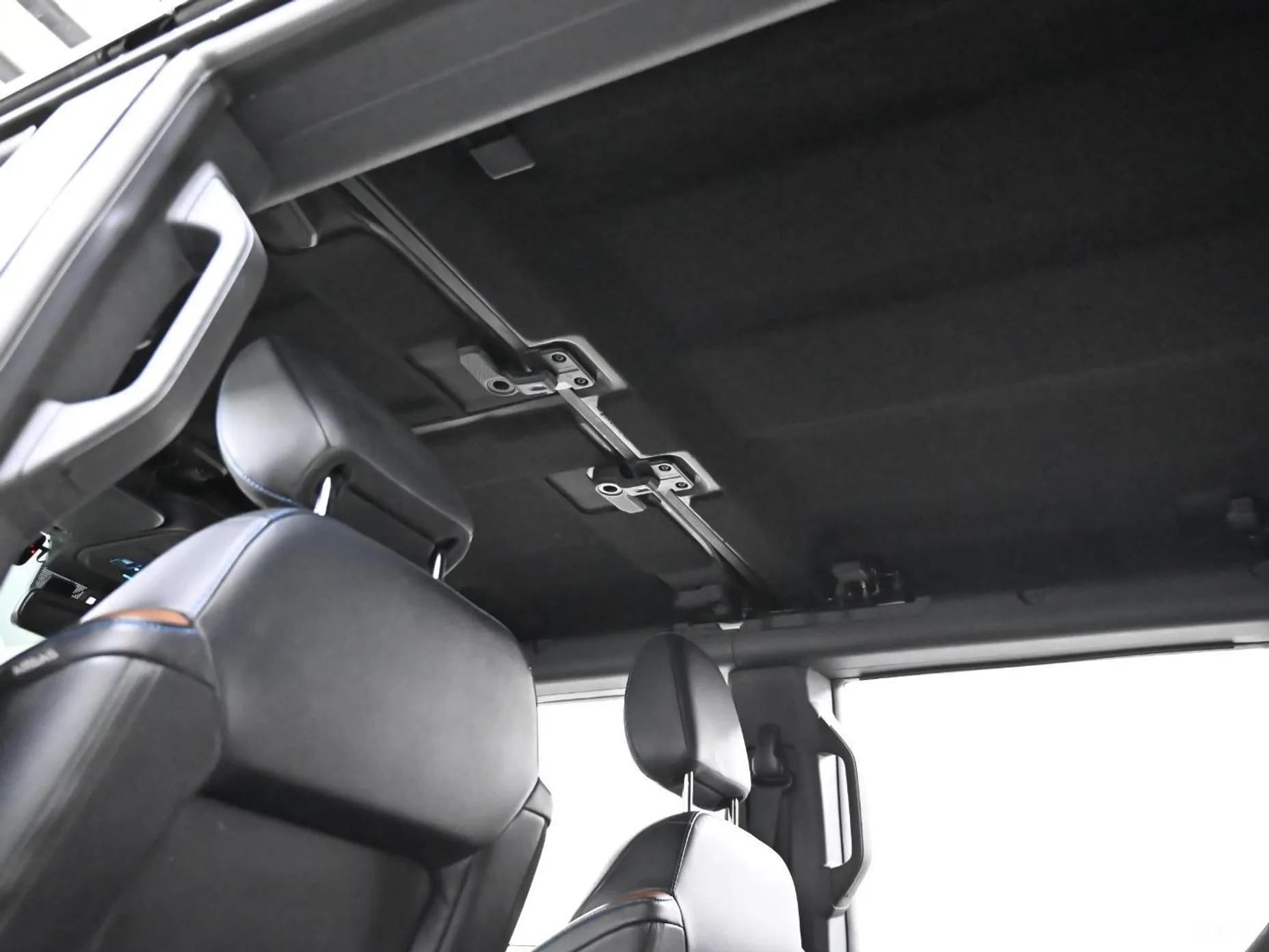 Ford Bronco 6th Generation превью 19